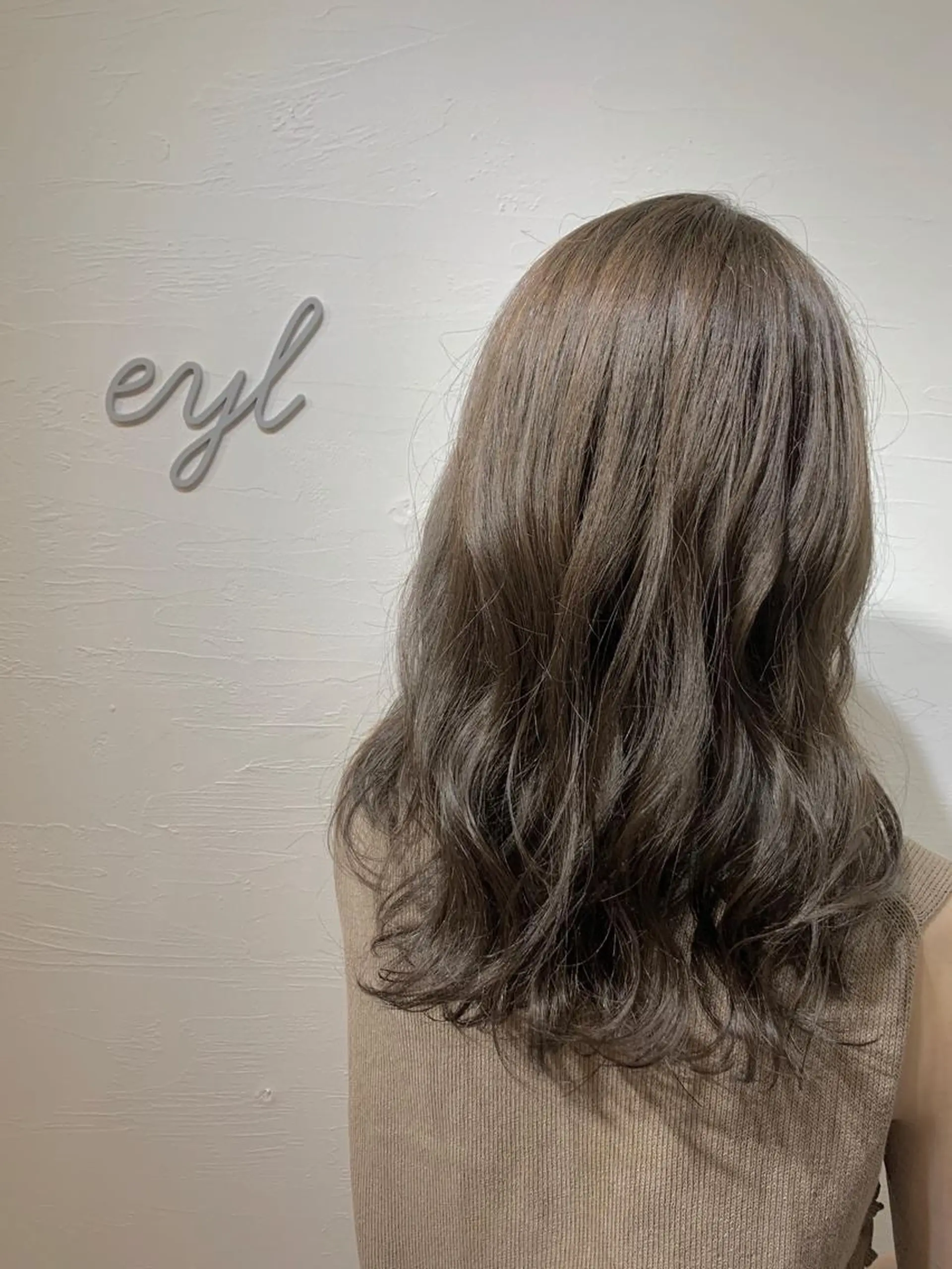セミロング カラー アッシュ ベージュカラー オーガニックカラー 💎赤み消しカラー 特化型デザイナー💎のヘアスタイル