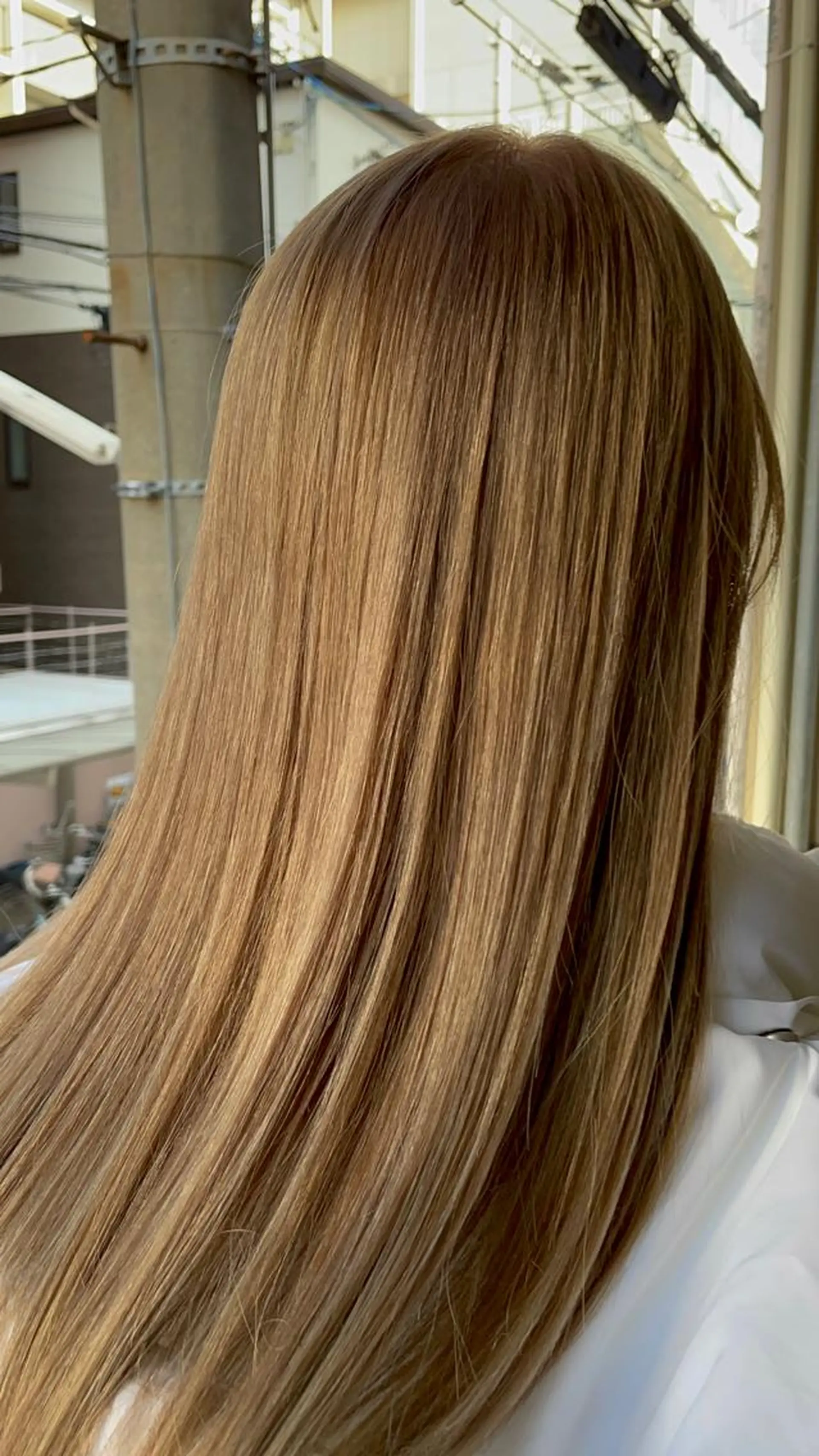 ミディアム カラー パーマ ヘアアレンジ メンズ キッズ ネイル マツエク・マツパ メンズブリーチ メンズインナーカラー メンズ韓国風 ブリーチ ケアブリーチ ヘアカラー トリートメント ヘアセット 切りっぱなしヘアボブ ミディアムヘアRYOのヘアスタイル