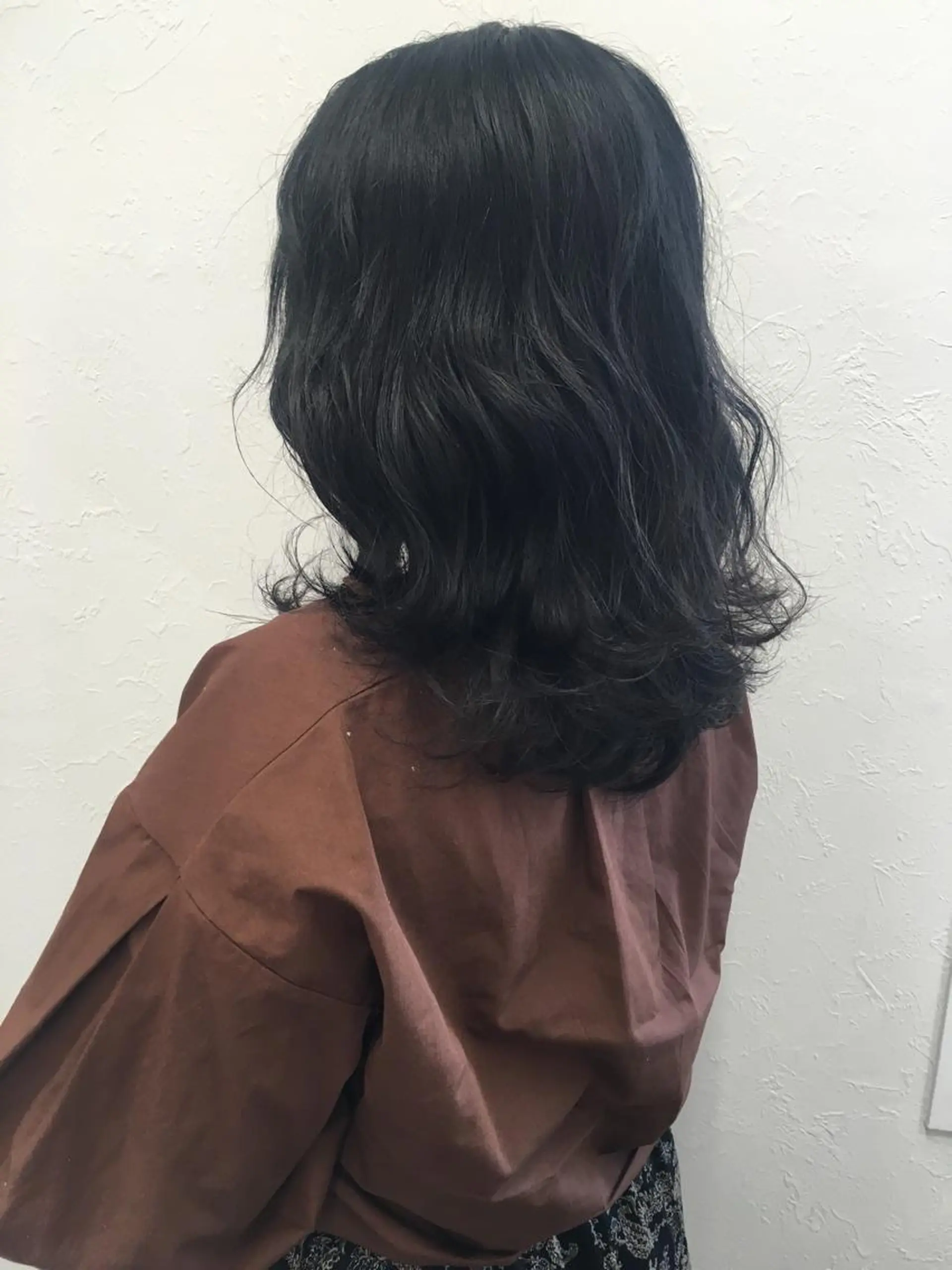 カラー 黒髪 ブルーカラー ブルーブラック ヘアカラー 🤍2nd🤍田所 美希のヘアスタイル