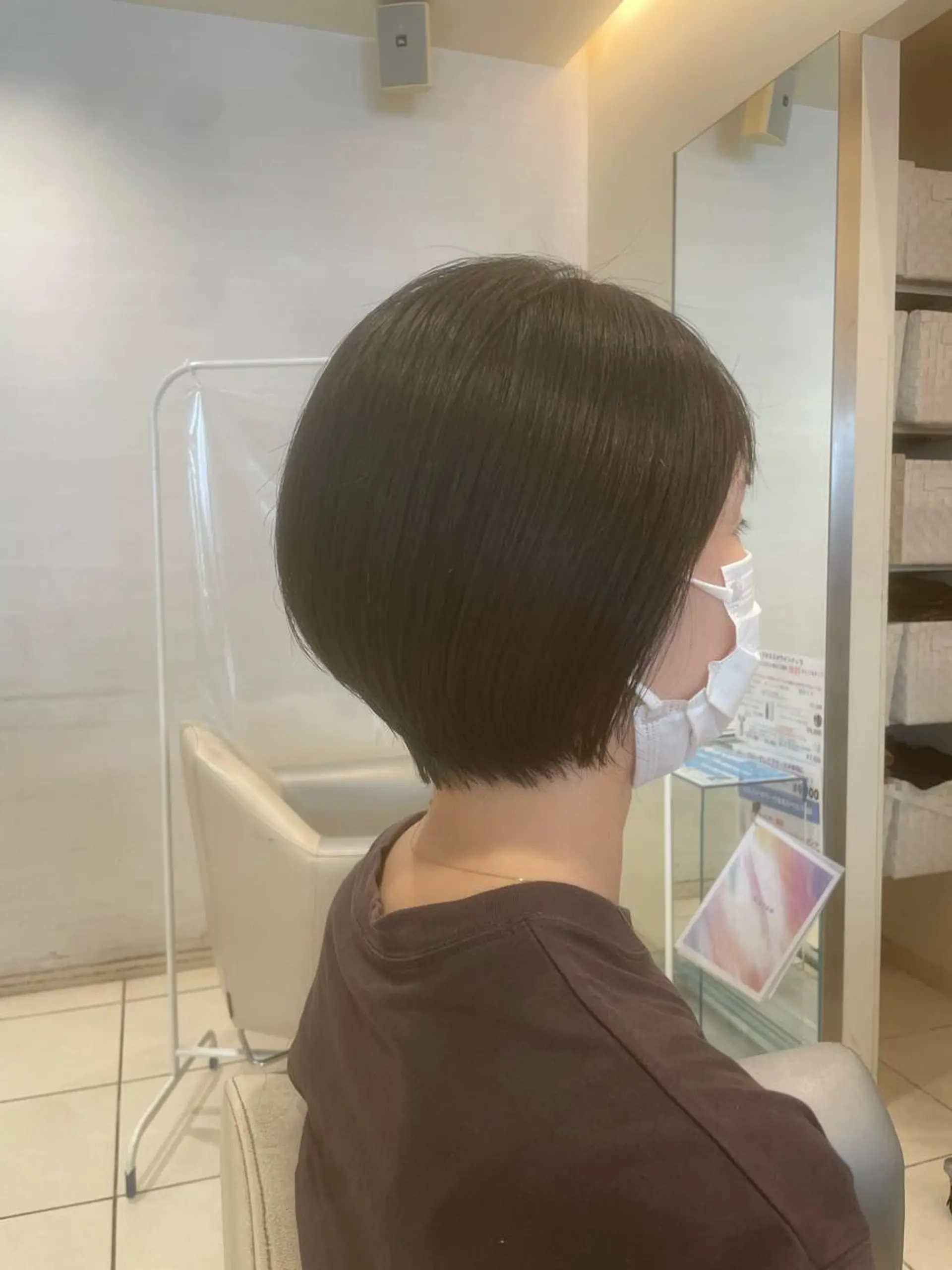 ショート カラー MODEks eau 佐藤優志のヘアスタイル