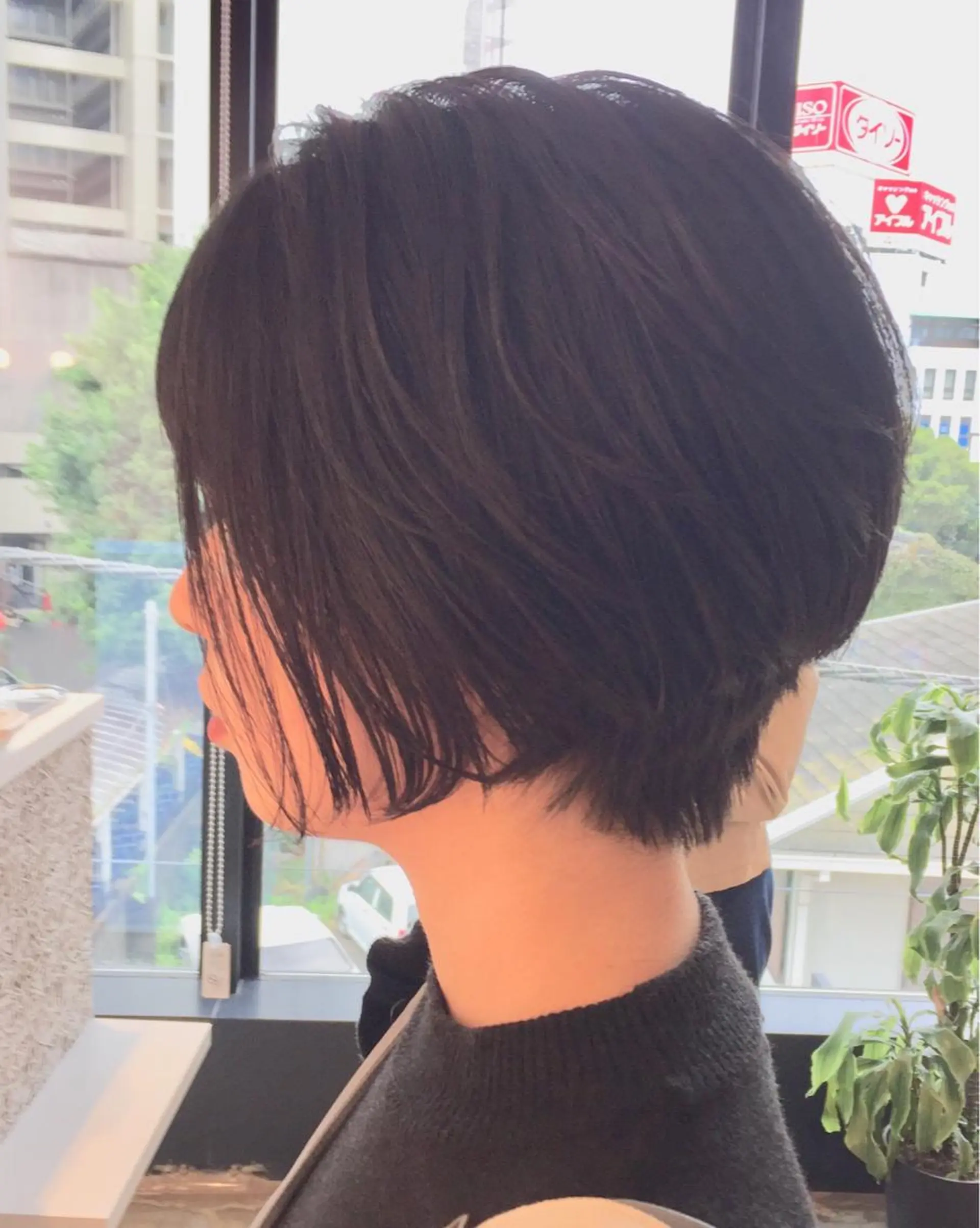 ショート ショートヘア カット ヘアカラー トリートメント 所渉/韓国レイヤー /ウルフカットのヘアスタイル