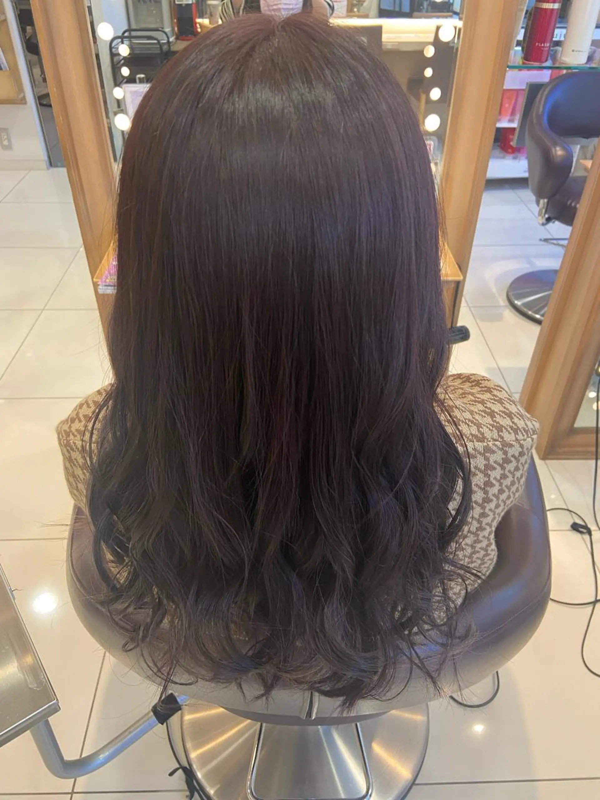 セミロング カラー なつな/ 透明感カラーのヘアスタイル