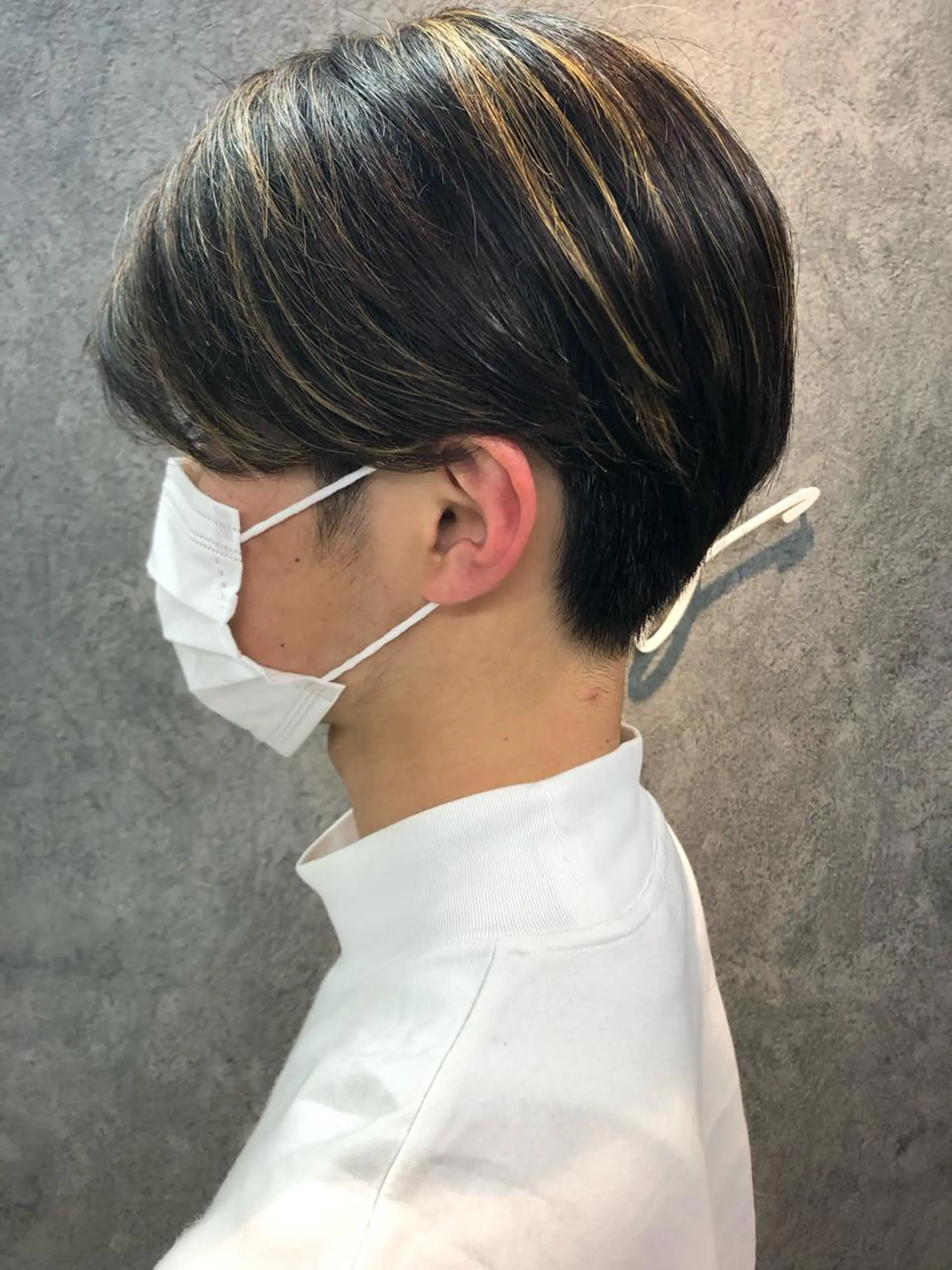 カラー メンズ センターパート メンズハイライト ハイライトカラー Noyヨシモト ヒロトのヘアスタイル