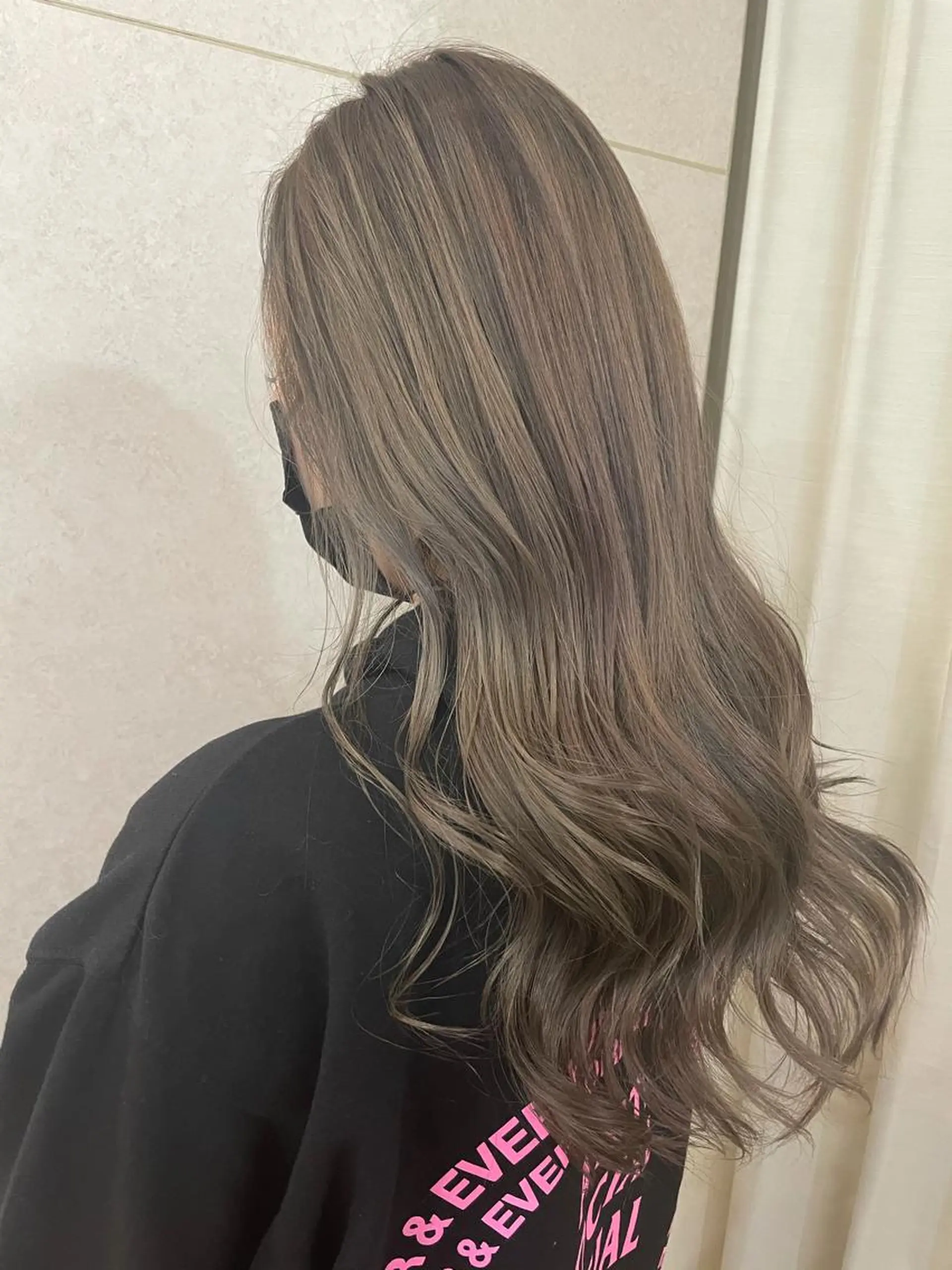 ロング カラー ヘアアレンジ シールエクステ ミストバング ベージュカラー  フェイスフレーミング ハイライトカラー 🦋高瀬寛菜🦋 韓国/ブリーチのヘアスタイル