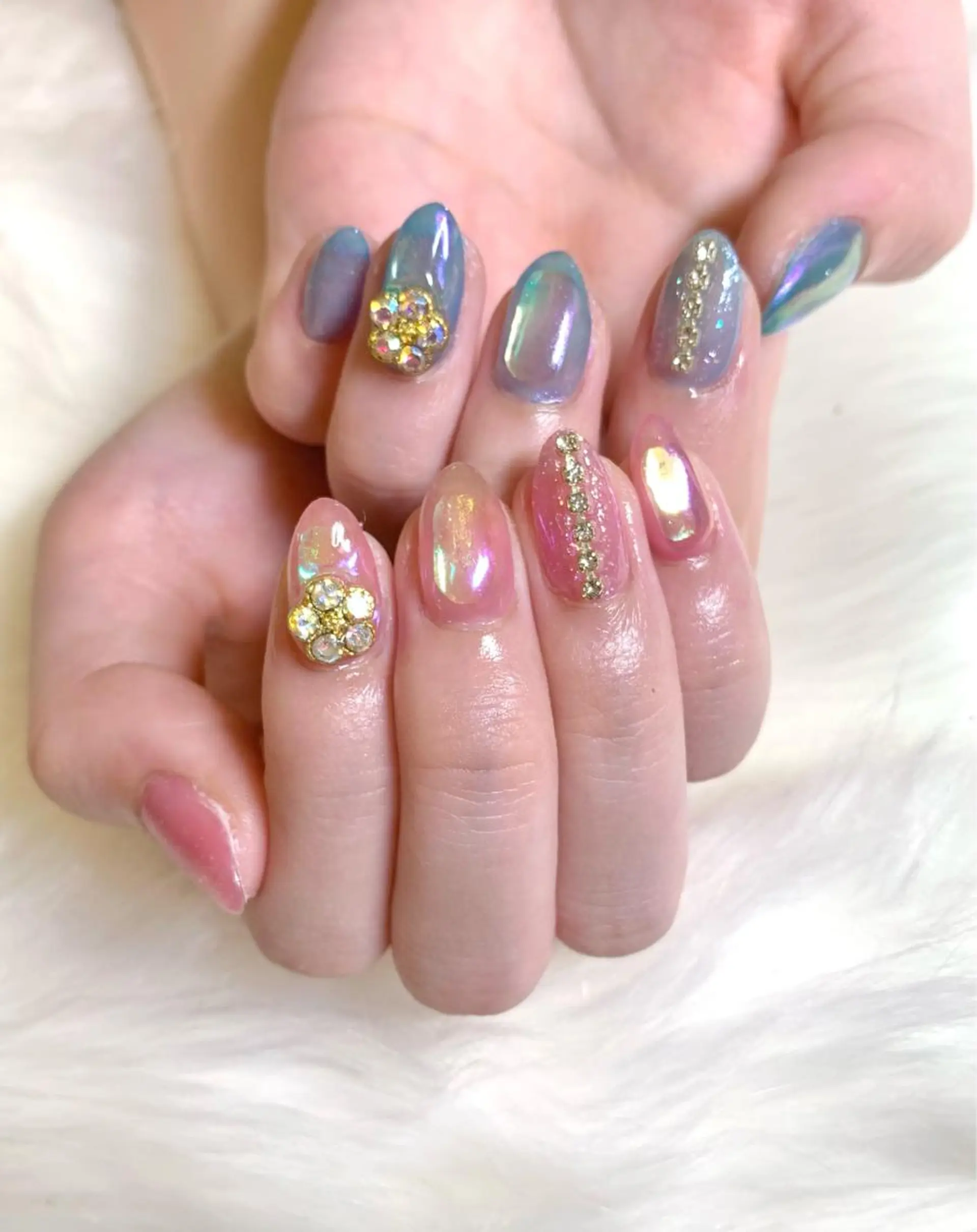 ミディアム ネイル ハンドネイル R nailのネイルデザイン