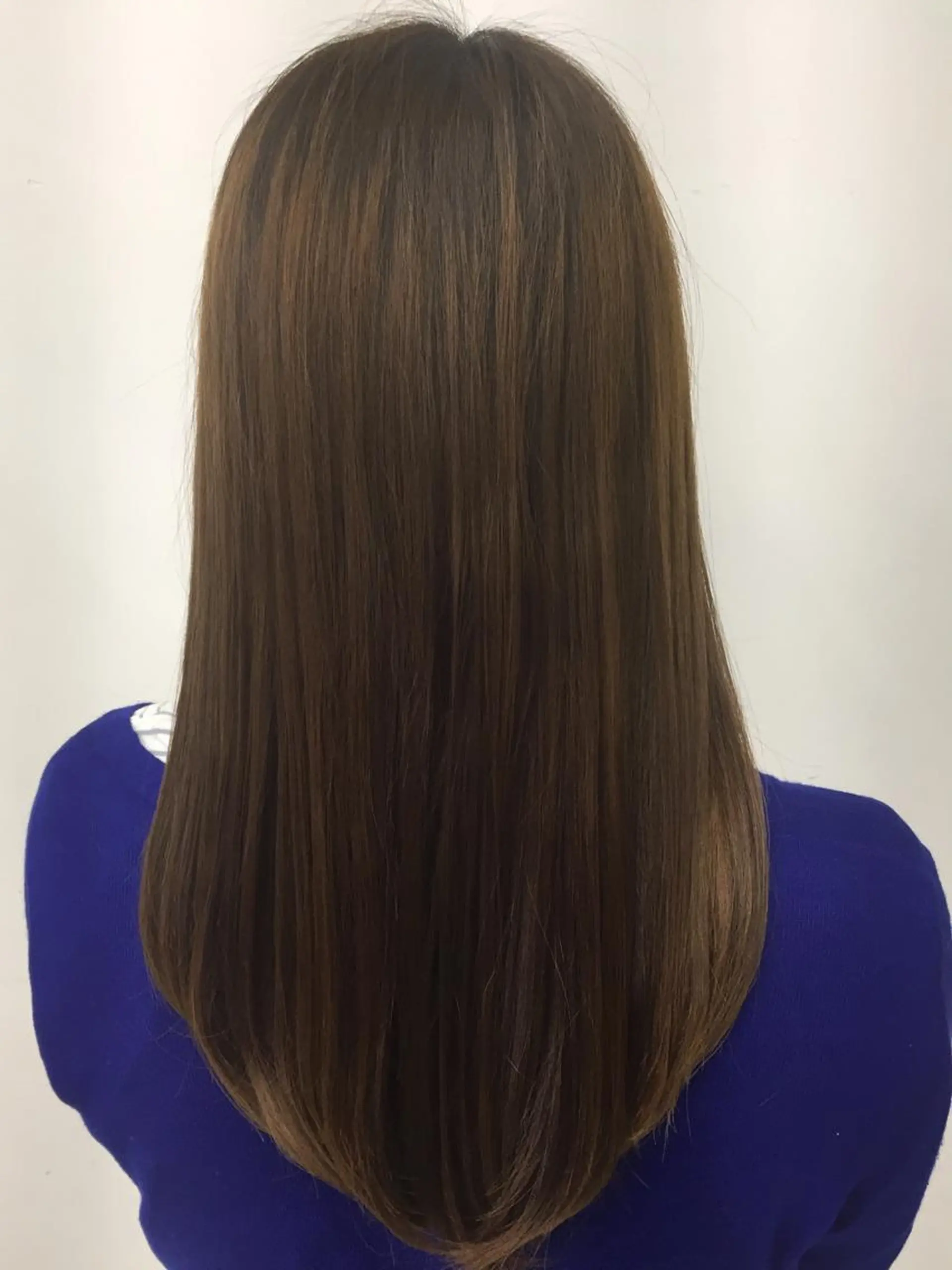 セミロング カラー 岩崎 裕司のヘアスタイル