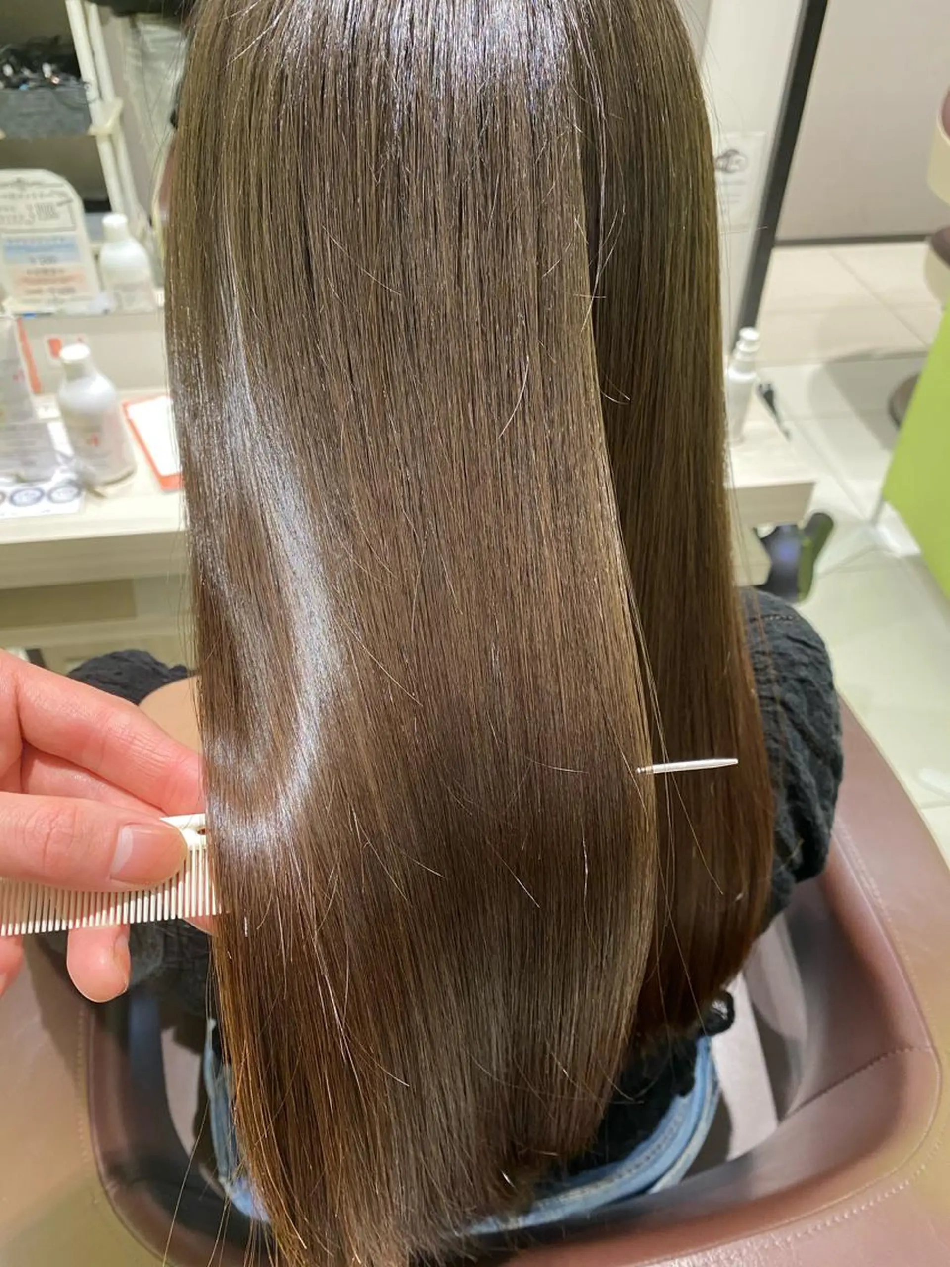 セミロング カラー カット 縮毛矯正 橋本 琉磨のヘアスタイル