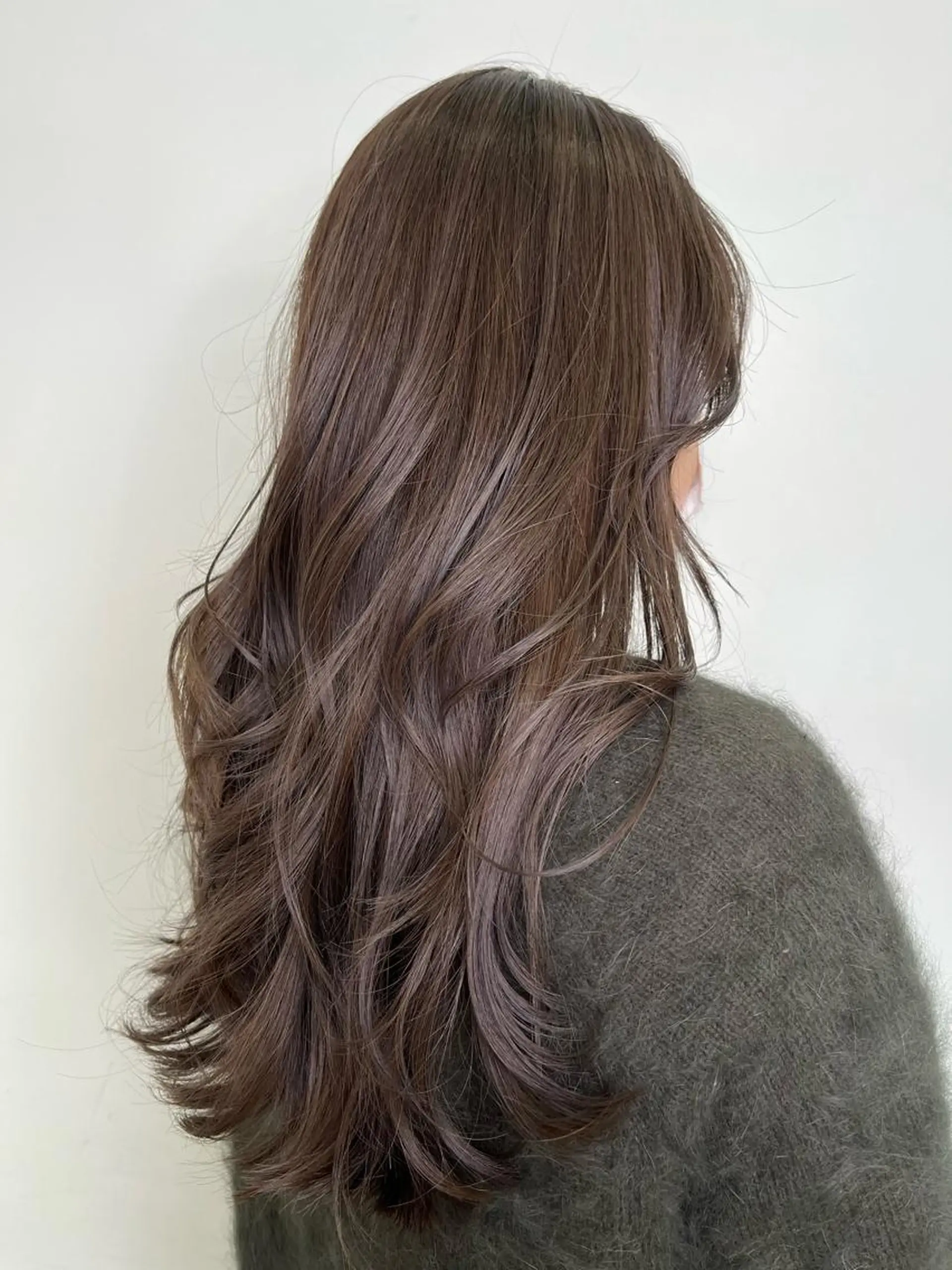 セミロング カット パーマ 斉藤 翔平のヘアスタイル