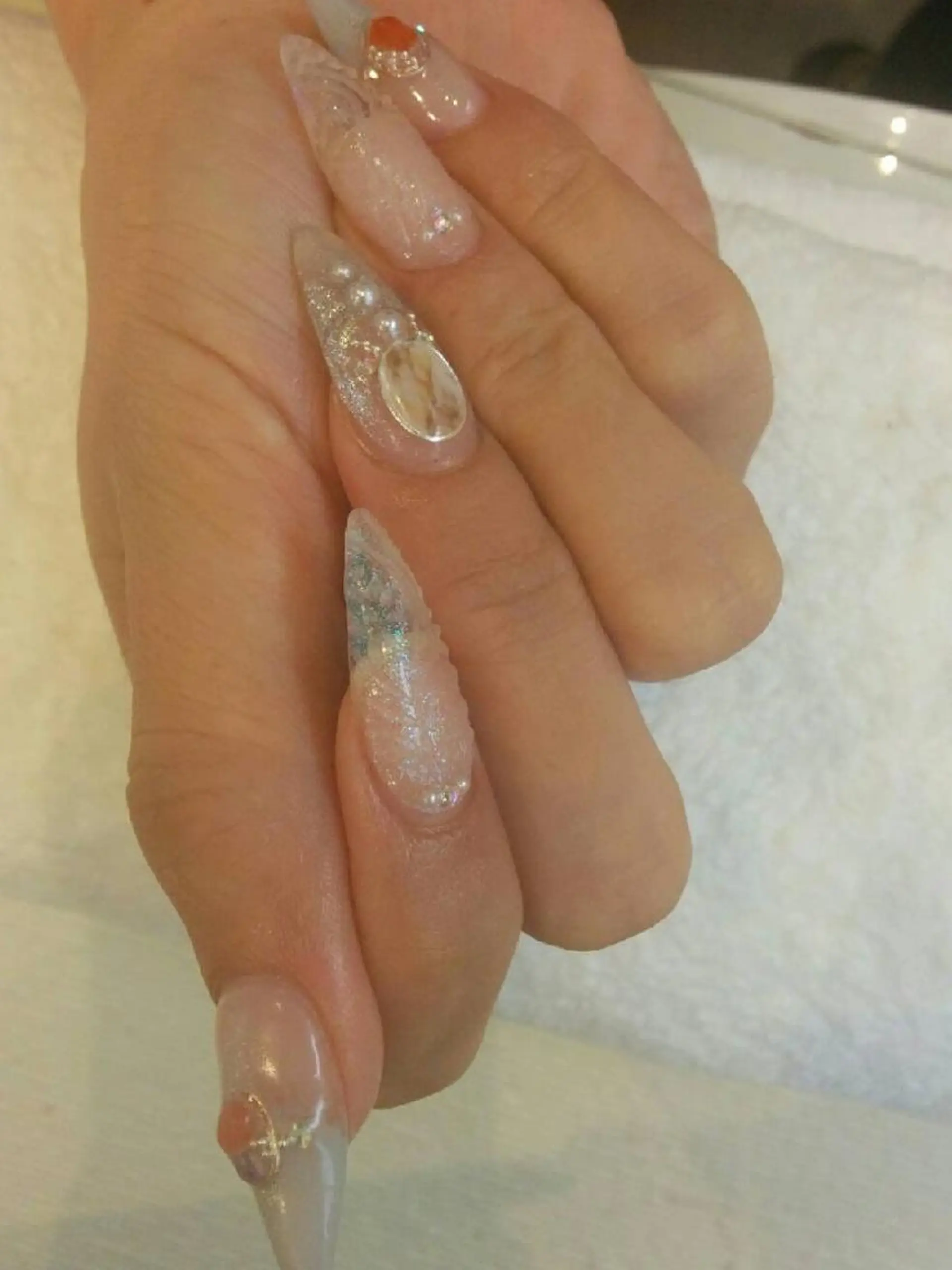 ネイル スカルプネイル ハンドネイル エステとネイル ローズコンフォートのネイルデザイン