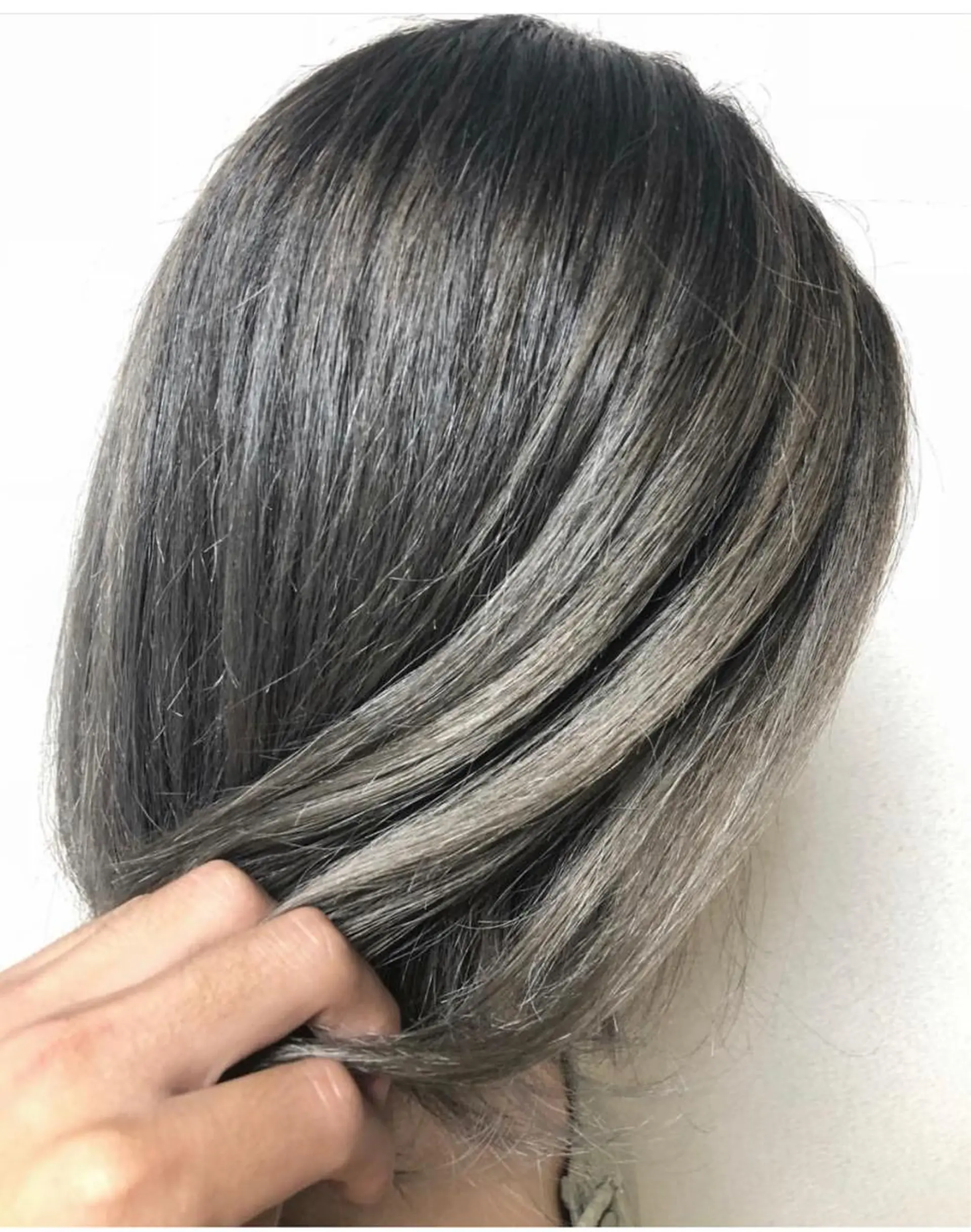 ショート カラー パーマ ヘアアレンジ メンズ キッズ ネイル マツエク・マツパ 酸性ストレート 髪質改善大槻勇樹のヘアスタイル