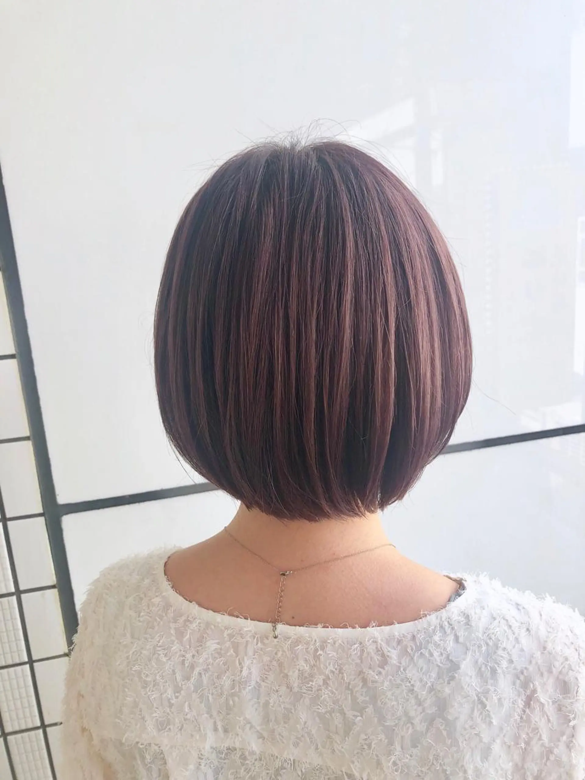 ショート ベージュカラー🧸 伊藤なつみのヘアスタイル