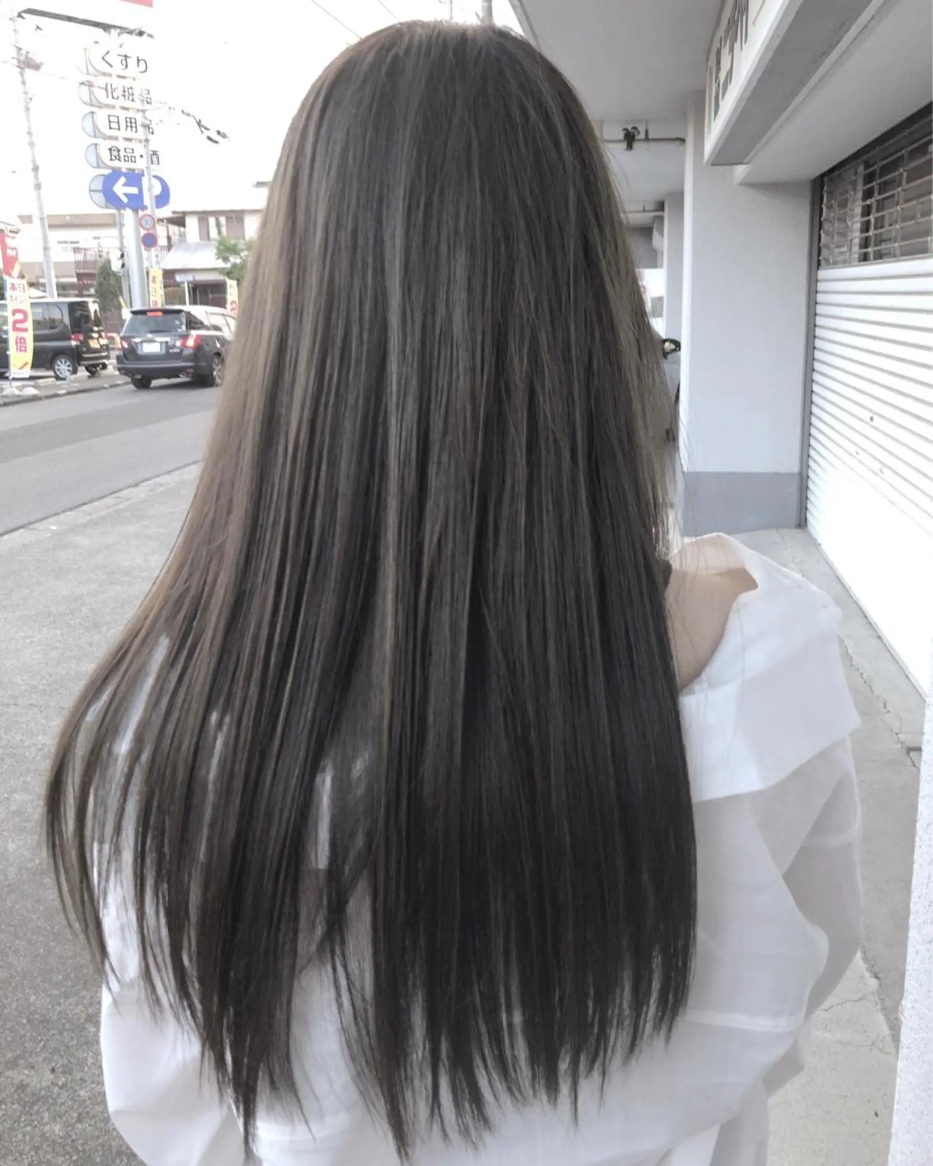 ロング カラー レイヤーカット匠 イソザキノリユキのヘアスタイル
