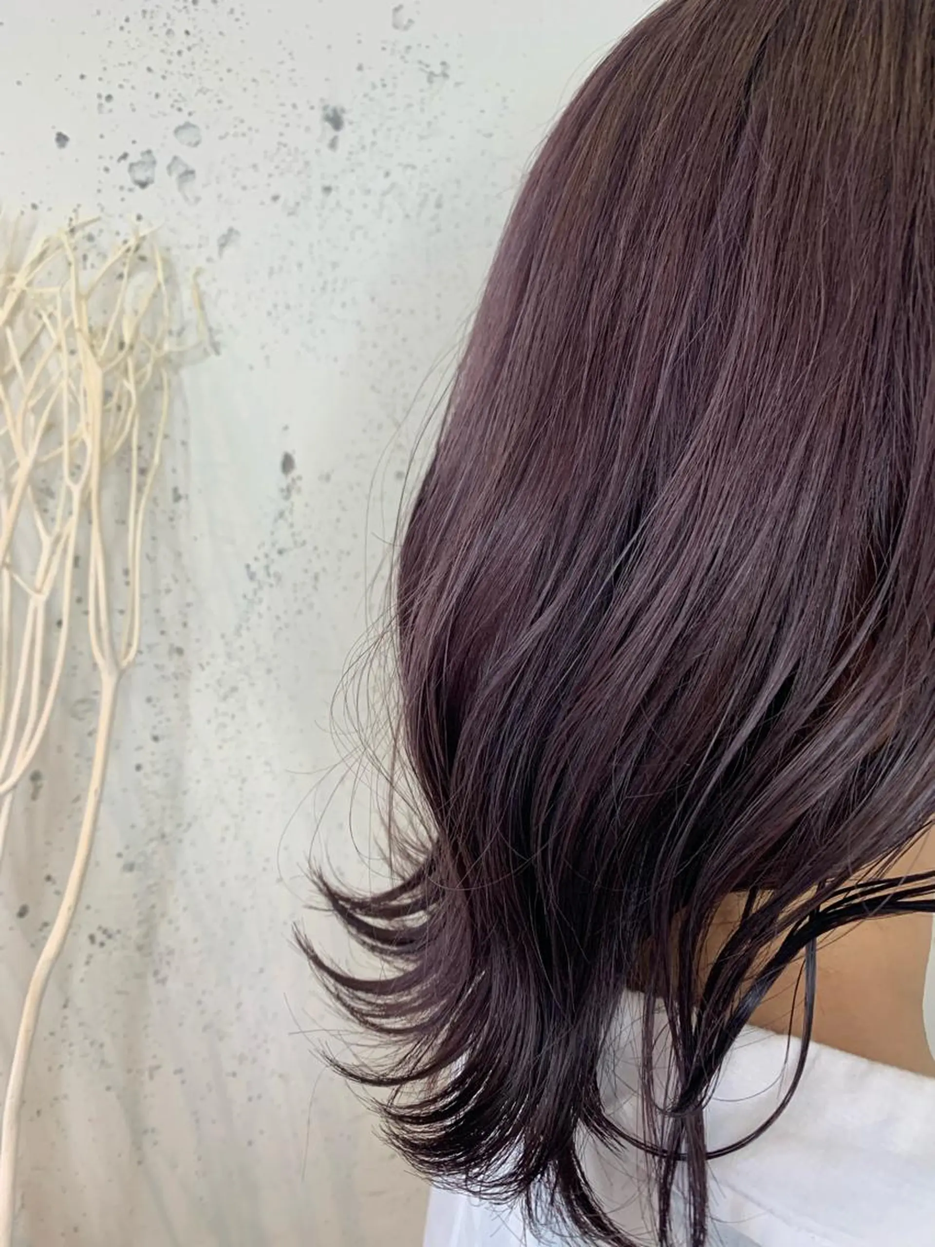 ミディアム カラー カット ヘアカラー 透明感ハイトーン🦄 キラ🌈のヘアスタイル