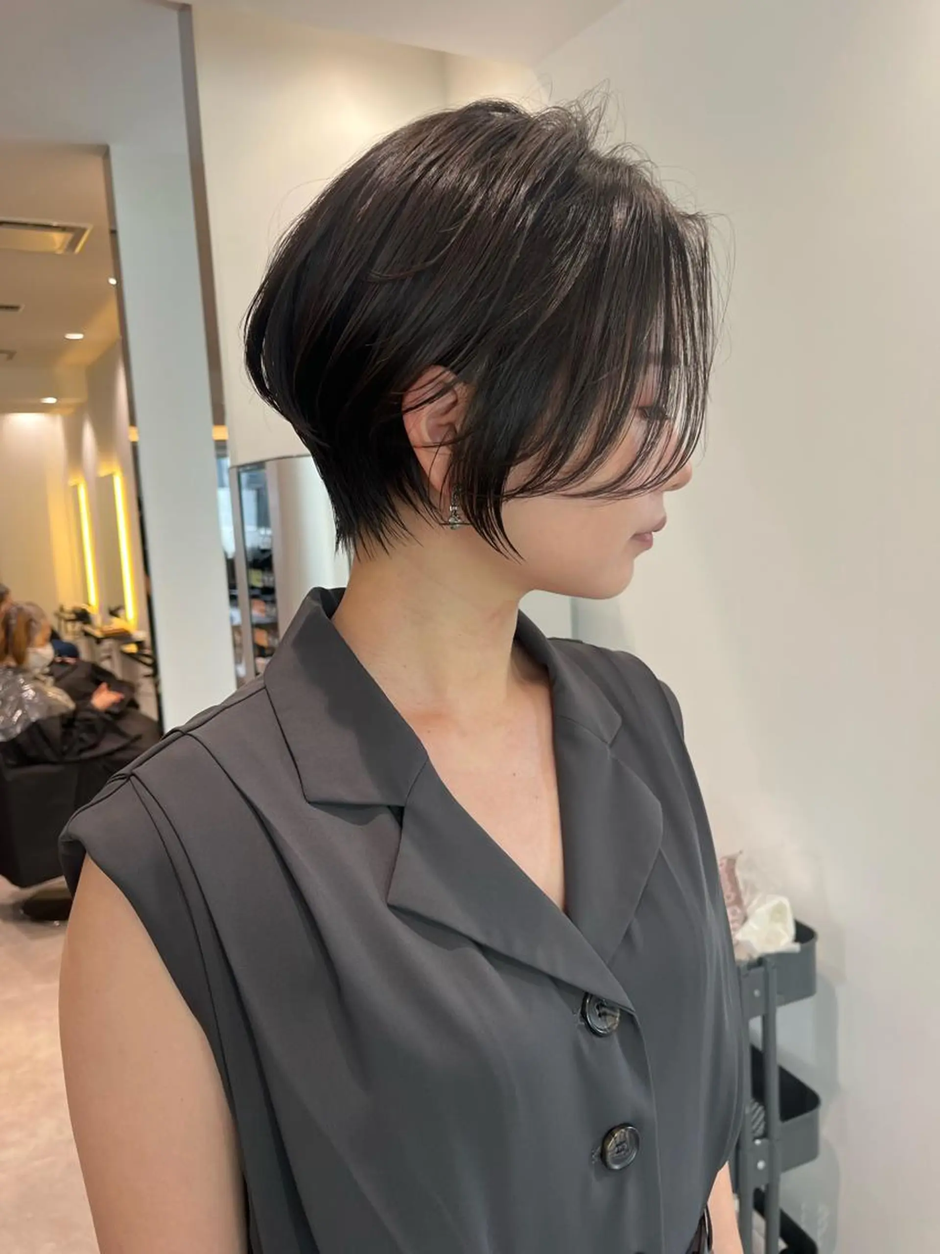 ショート &STORIES所属・襟足でお悩みの方✂︎ くびれ職人ハシモトのヘアスタイル