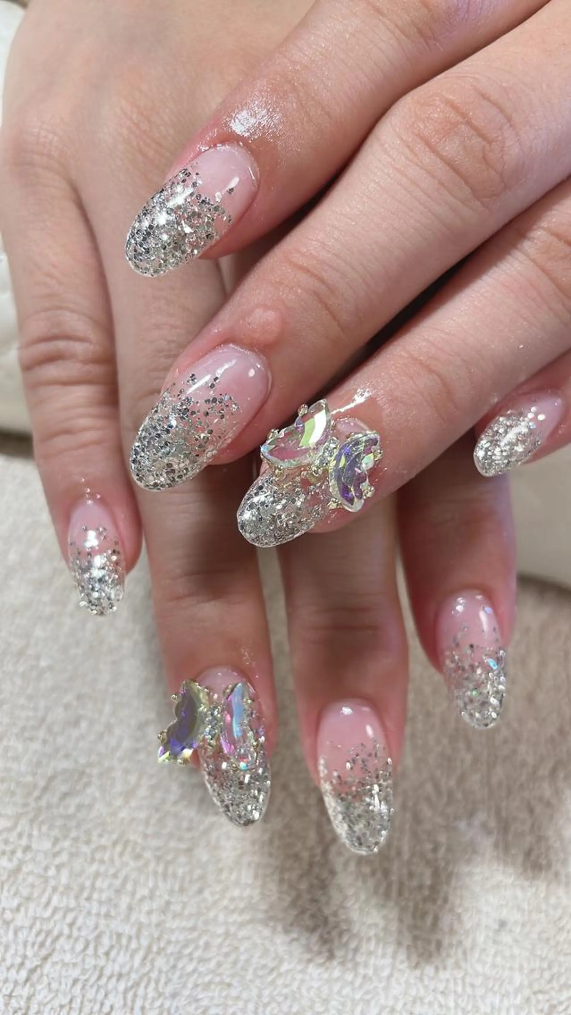 ネイル emi ...の眉毛・アイブロウイメージ