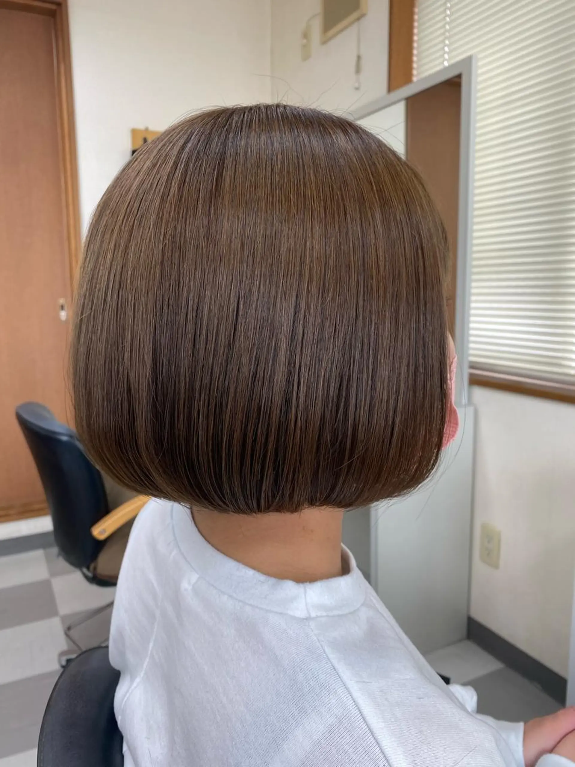 ショート ボブ カット 縮毛矯正 永沼 真依のヘアスタイル