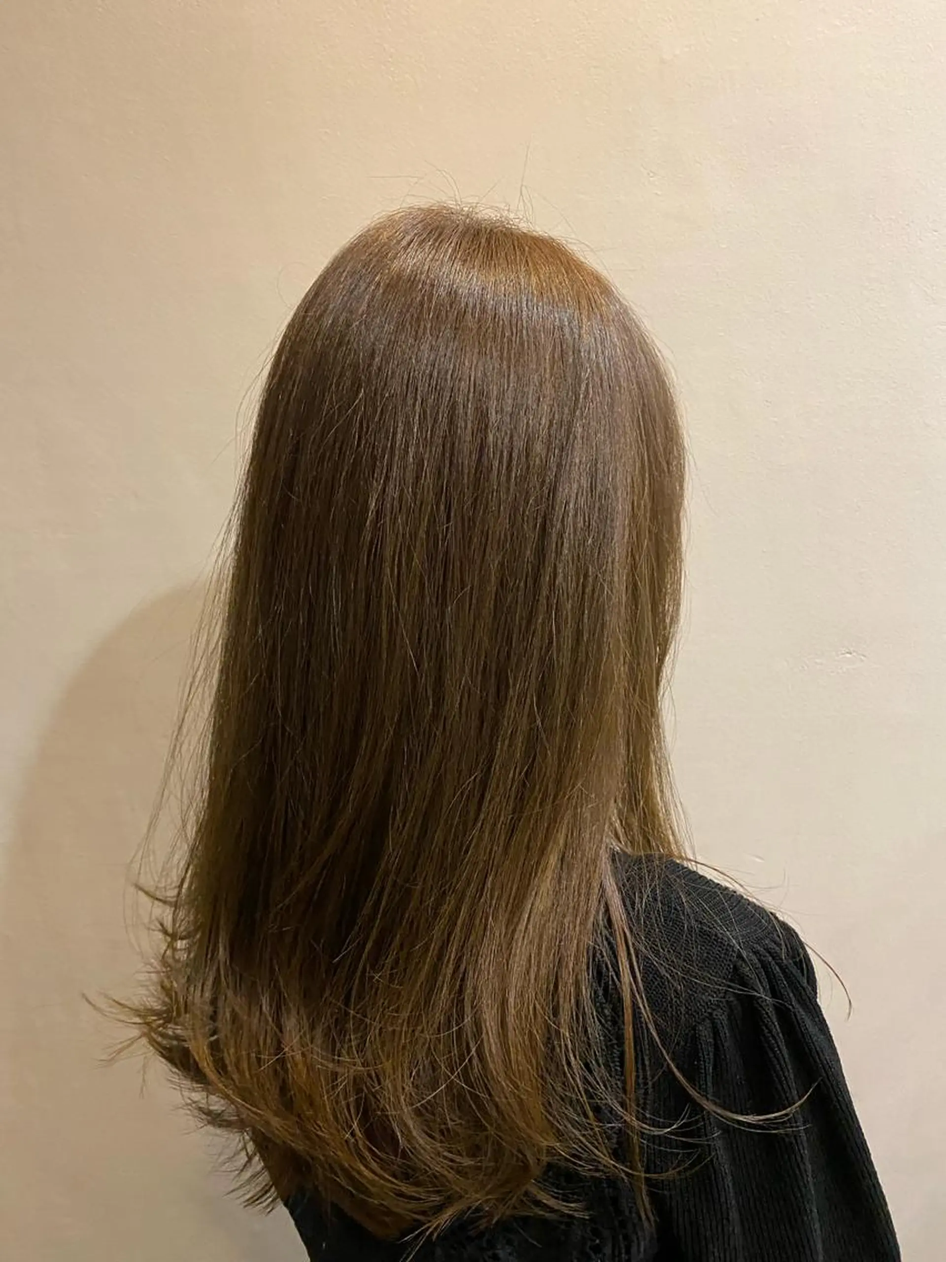 セミロング ヘアアレンジ 金ウンス 髪質改善カラーのヘアスタイル