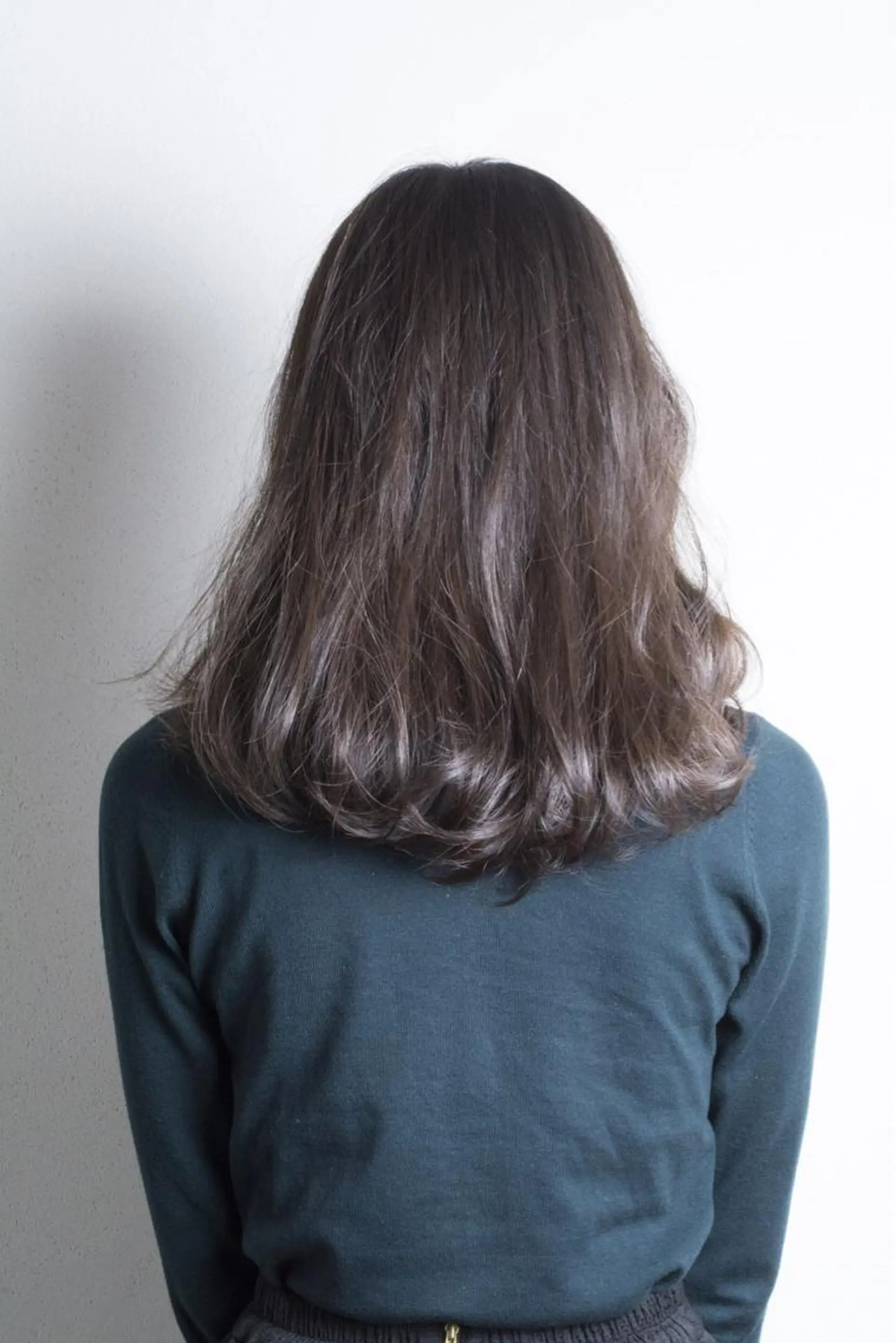 セミロング カット トリートメント 金澤 愛のヘアスタイル