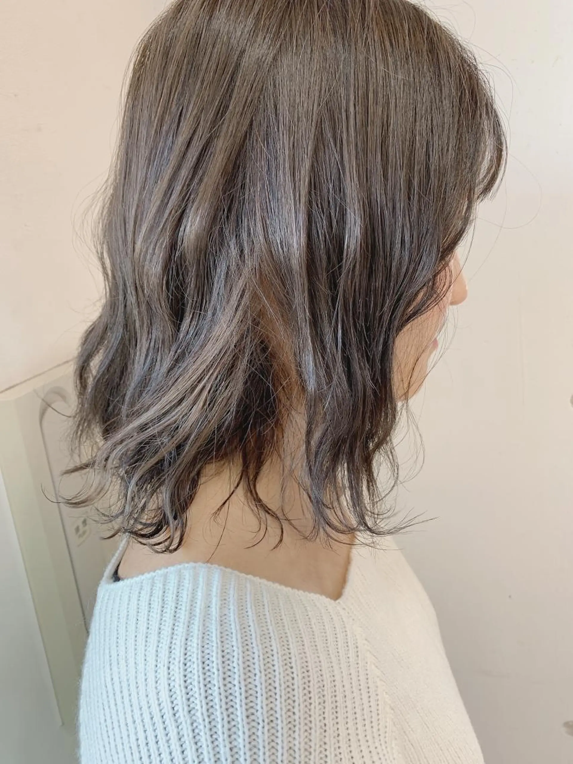 ミディアム カラー ハイライトカラー ハイライト 白髪ぼかしハイライト 柳川拓哉のヘアスタイル