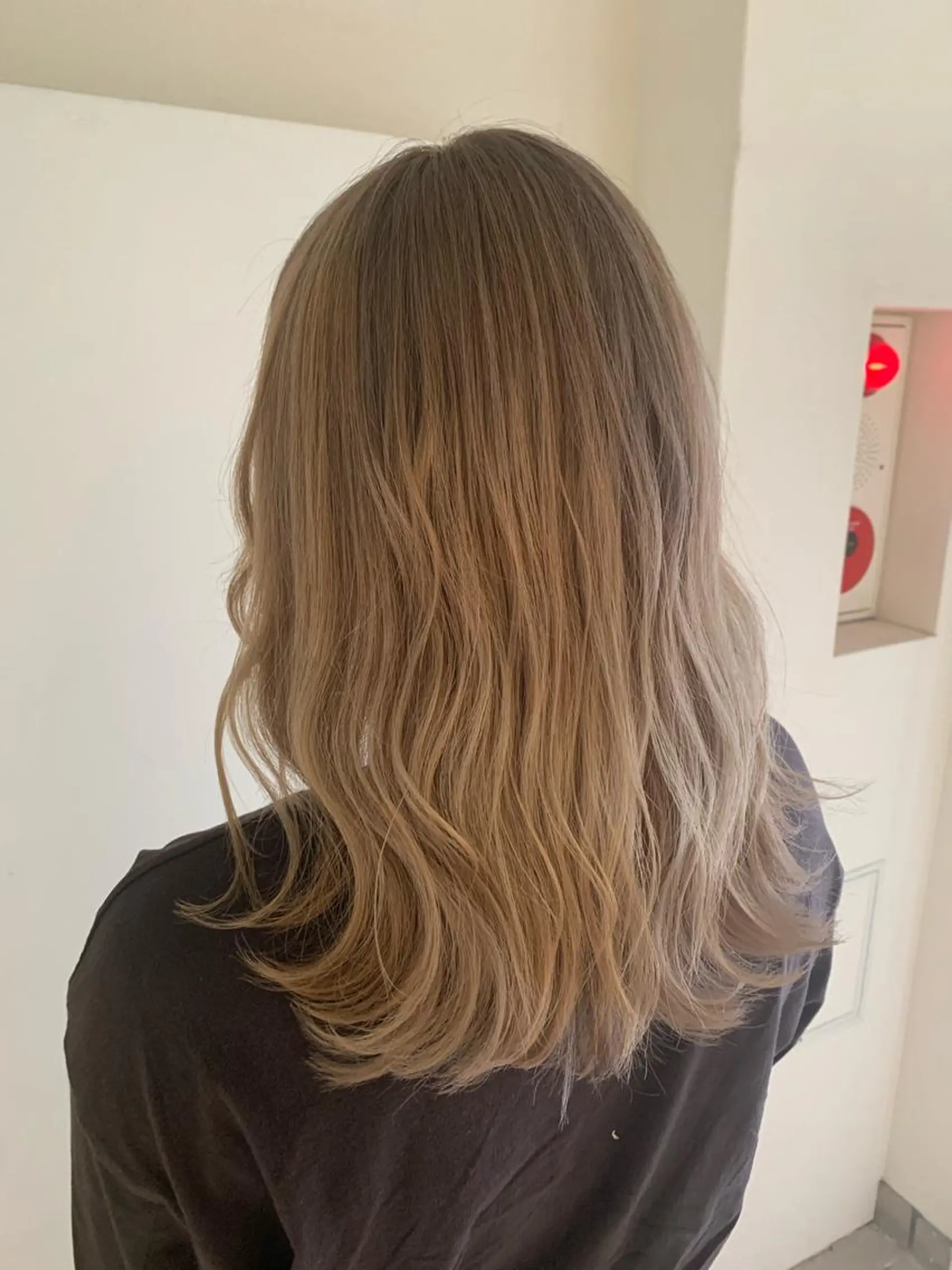 ミディアム カラー 渡辺 健太のヘアスタイル