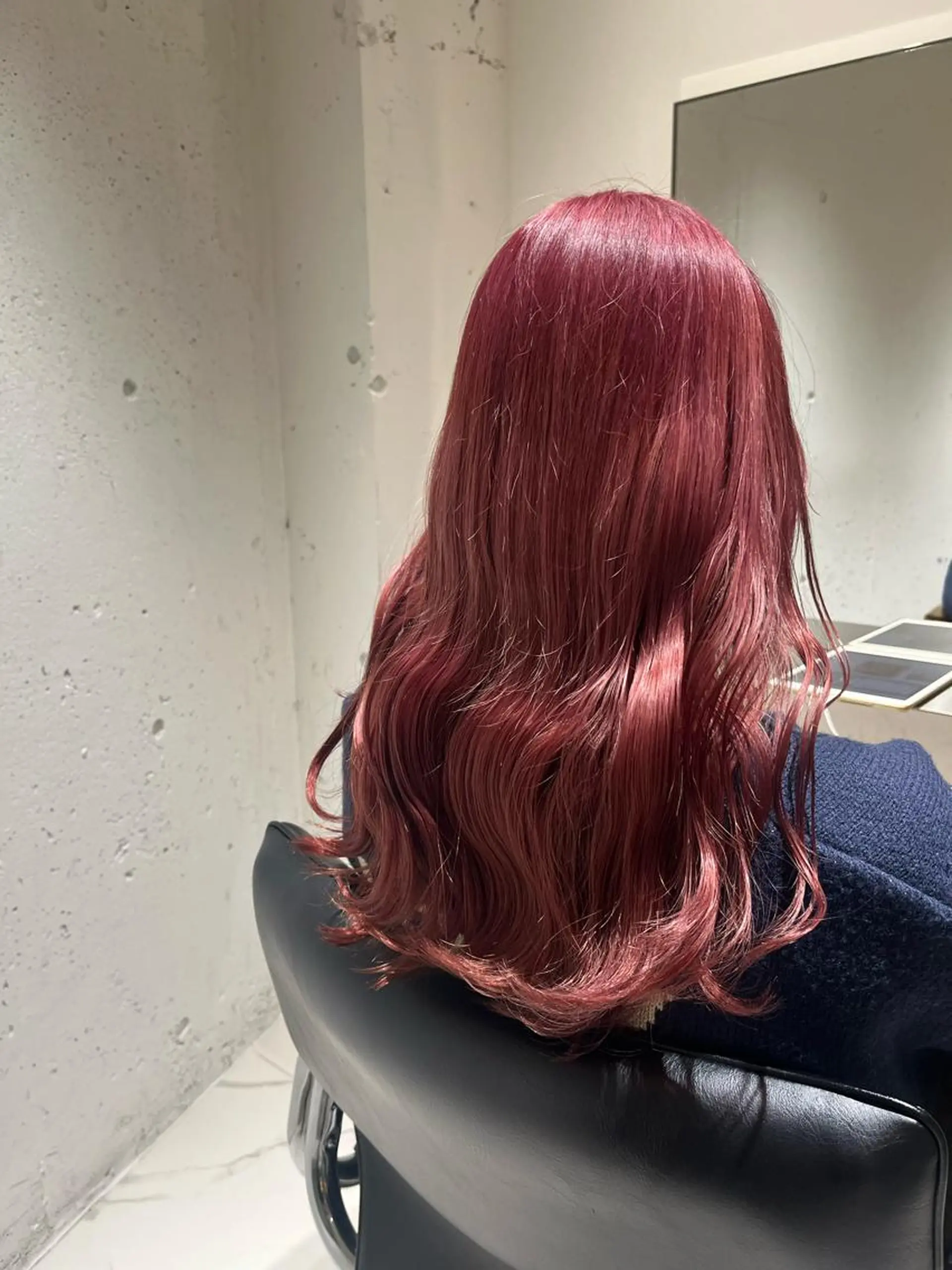 ロング カラー ブリーチ ハイトーンカラー ラベンダーカラー ピンクカラー ピンクラベンダー カット ヘアカラー トリートメント ヘッドスパ ヘアセット カジュアルを女っぽく 𝗮𝘆𝗮𝗰𝗼のヘアスタイル