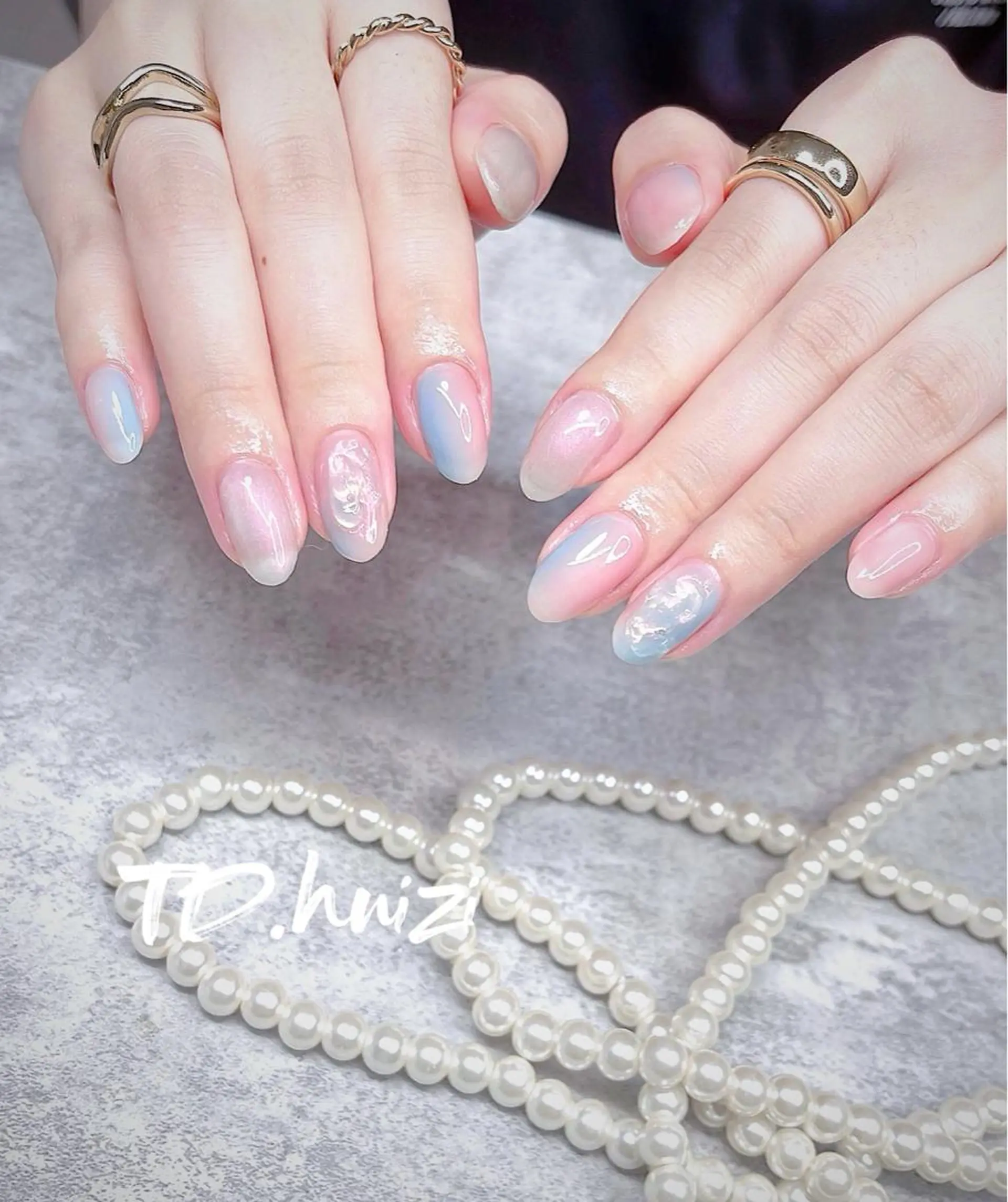 ミディアム めぐみのネイルサロン スタッフ練習のネイルデザイン