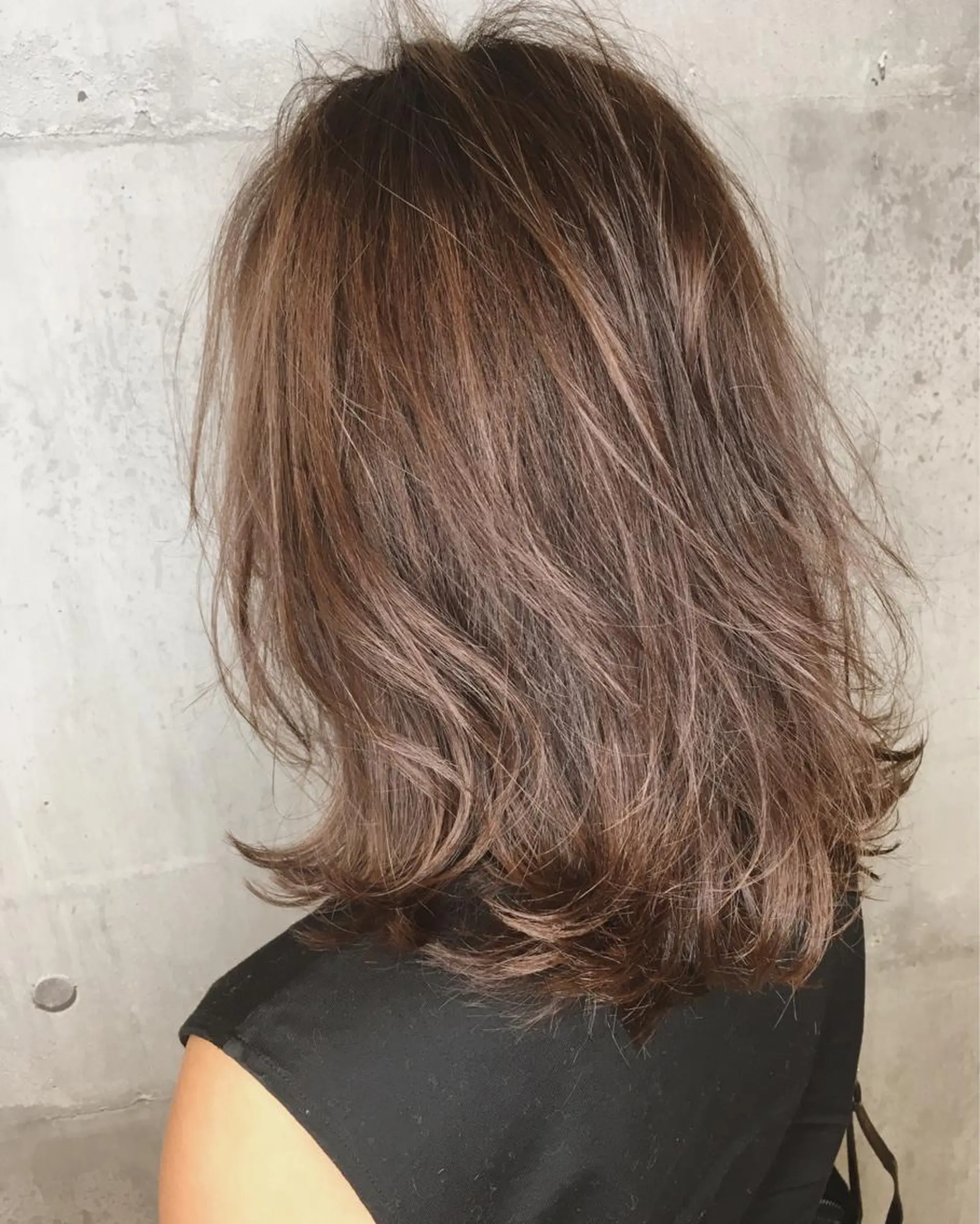 ミディアム カラー アッシュ ブラウンカラー ピンクカラー カット ヘアカラー トリートメント 田室 和幸のヘアスタイル