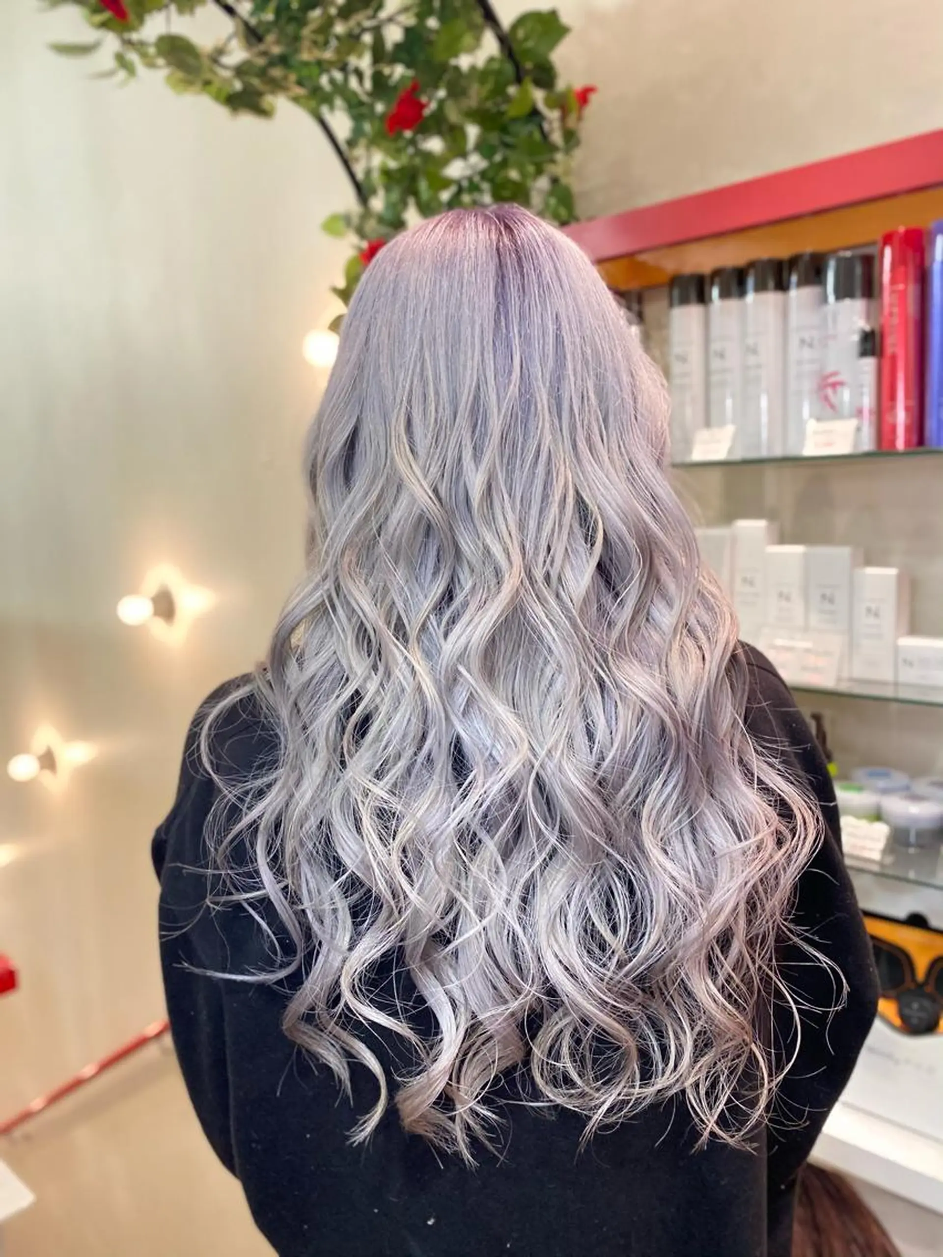 ロング アッシュ ヘアカラー ゆぴ☾‪/推しカラー /ハイトーンのヘアスタイル