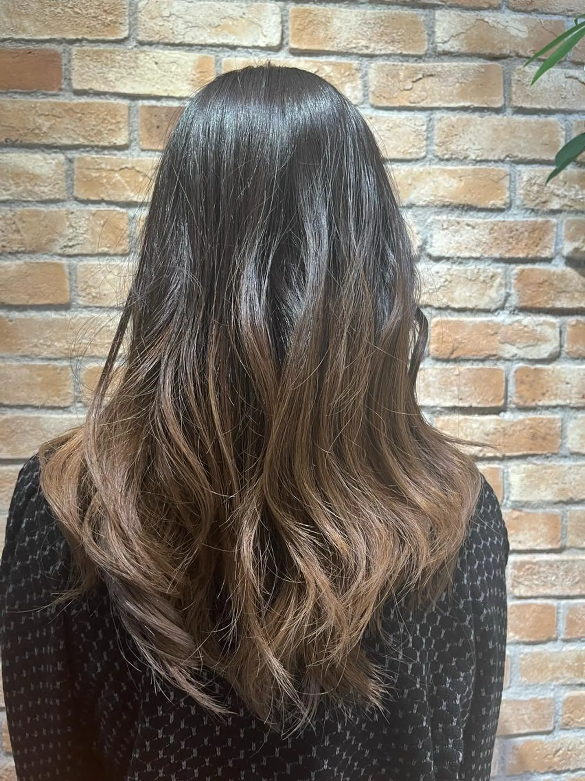 ロング カット ヘアカラー トリートメント LucksiMie ginza  明松のヘアスタイル