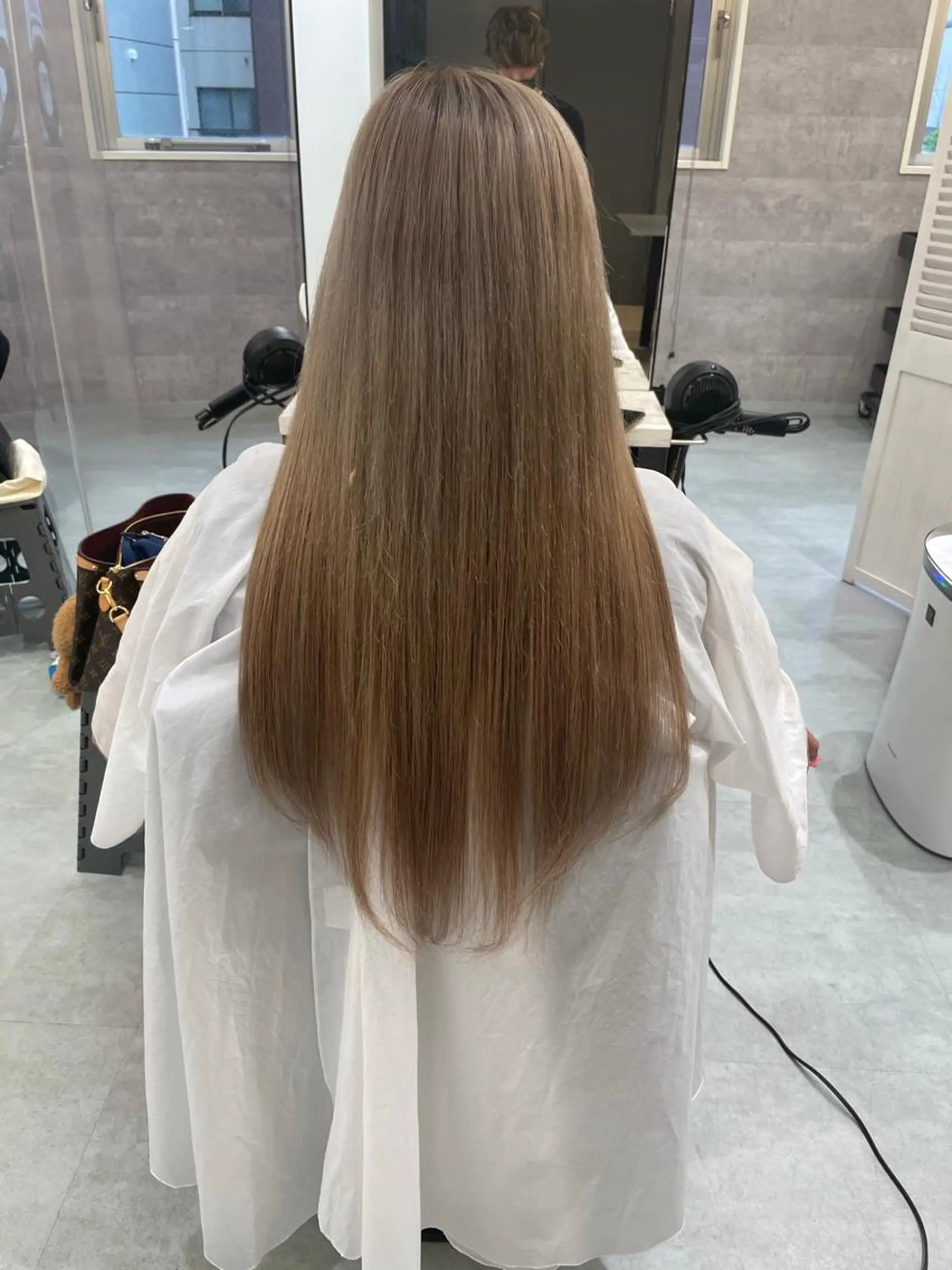 ミディアム シールエクステ エクステ ハイトーン特化サロン 🍑momo🍑のヘアスタイル