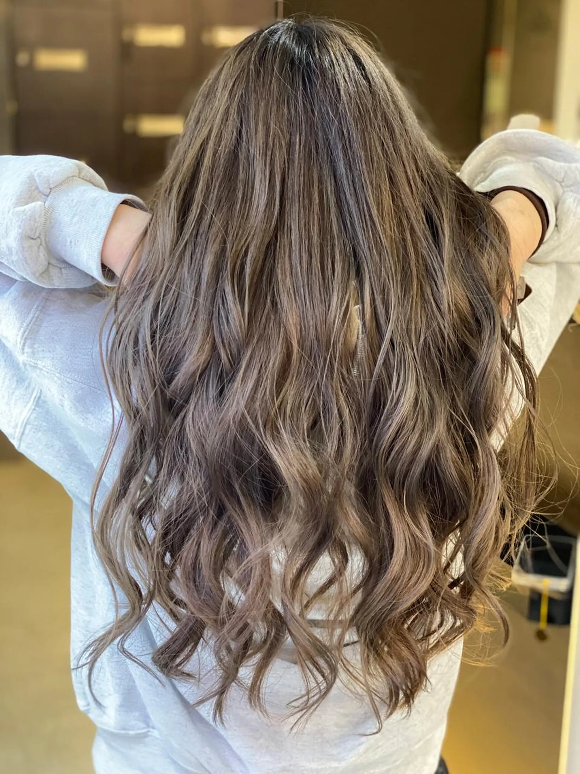 セミロング カラー エクステ カラコレ難波 sakamotoのヘアスタイル