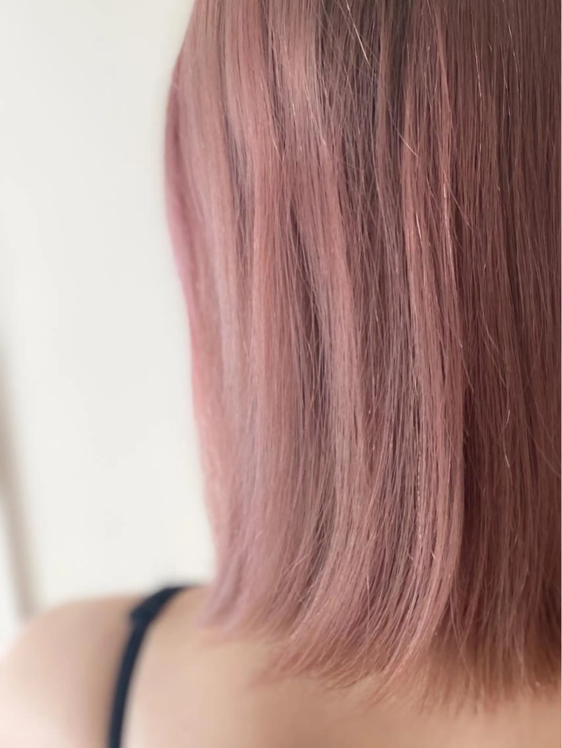 ミディアム カラー ブリーチ ピンクカラー 髪質改善、縮毛矯正 店長浅野太郎のヘアスタイル