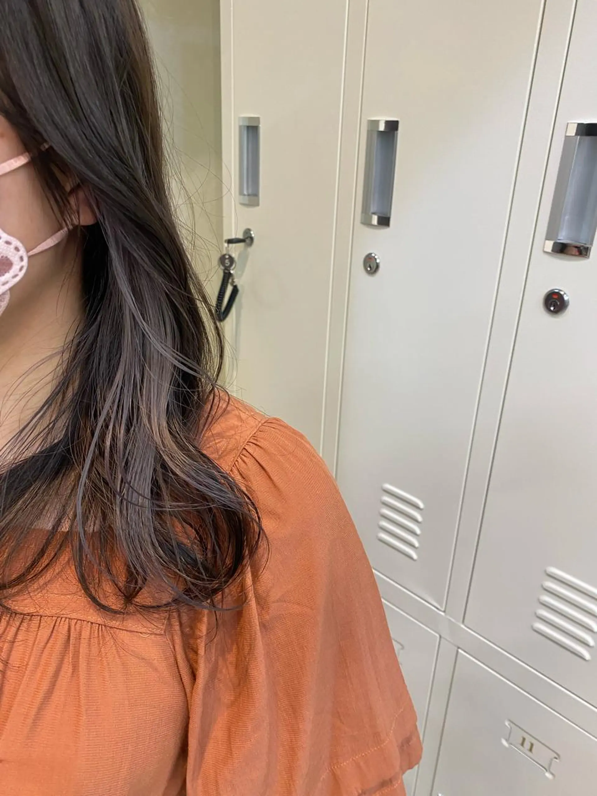 セミロング ヘアカラー ココロ☀️ CLUTCH天王寺店のヘアスタイル