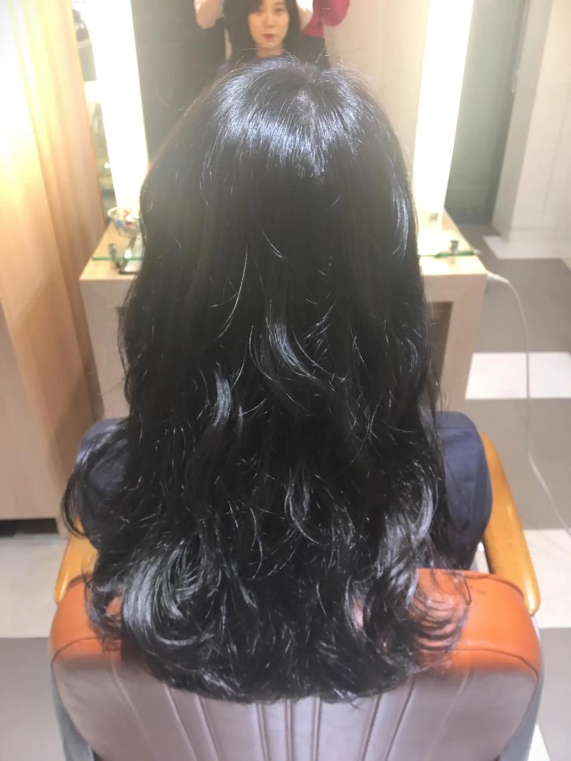 セミロング カラー パーマ ぱつっとボブ/ 小野あかねのヘアスタイル