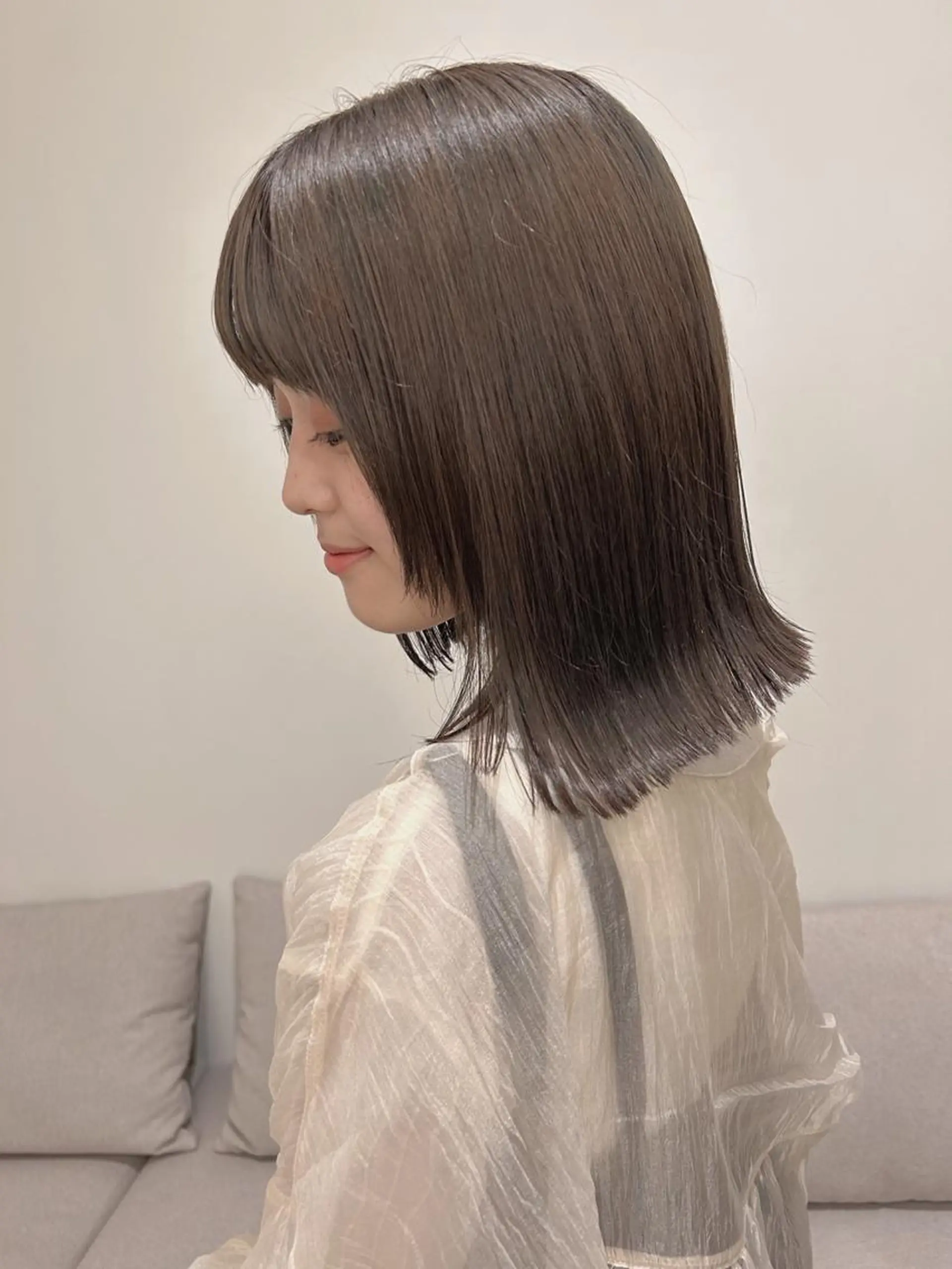 セミロング カラー 💛🤍U too e’s 鎌倉🧸のヘアスタイル