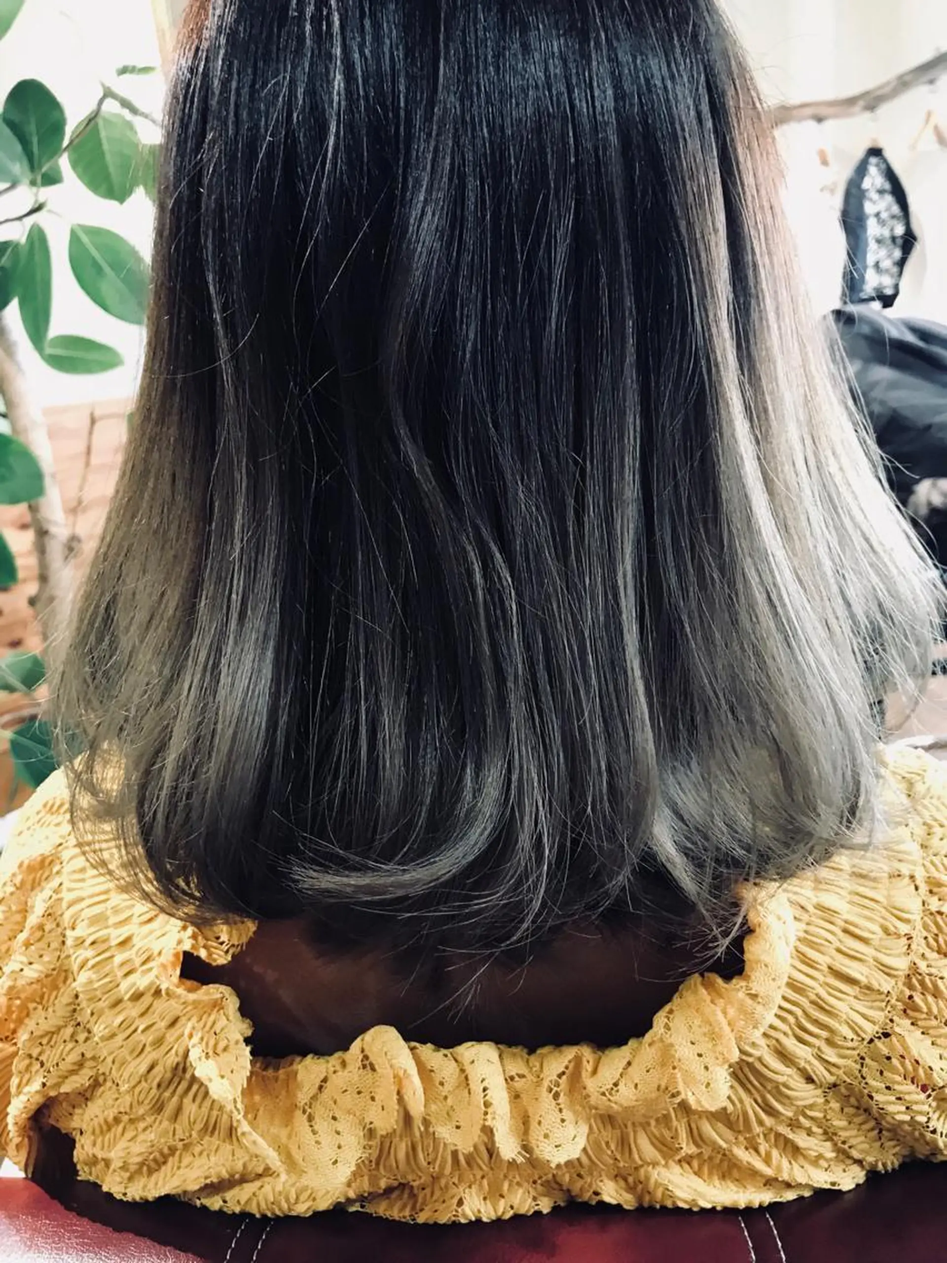 ミディアム カラー グレージュ 大嶋 宏隆のヘアスタイル