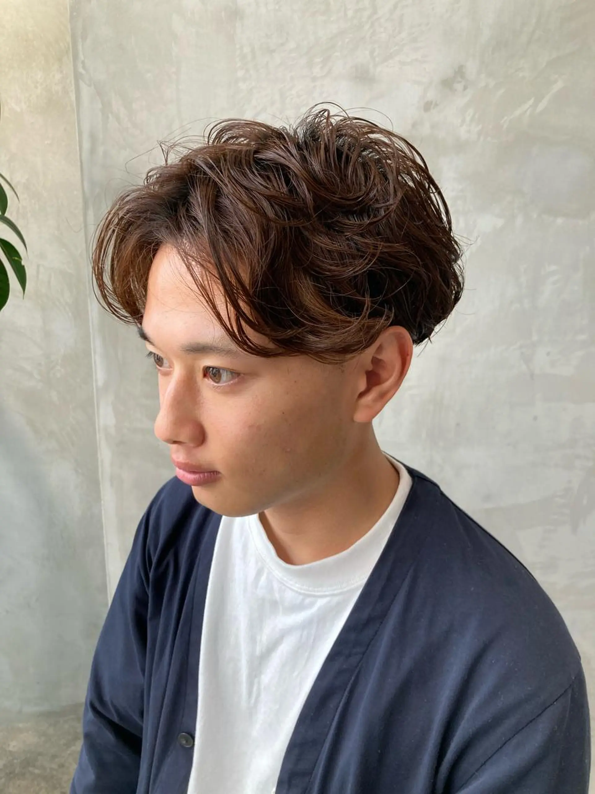 ショート パーマ メンズ センターパート メンズパーマ 波巻きスパイラルパー マ/シャドウパーマ駿のヘアスタイル