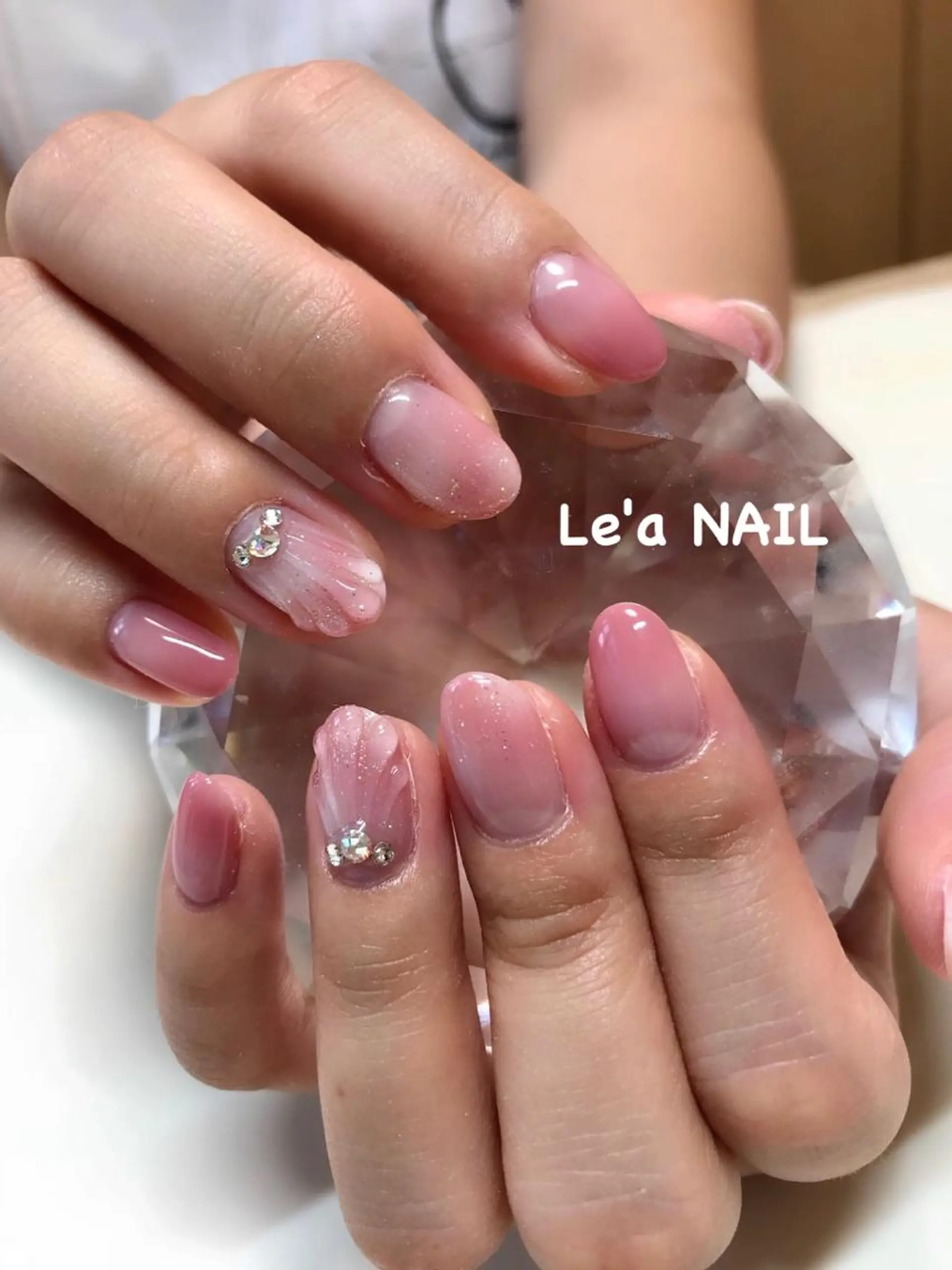 ネイル ハンドネイル 'mm  (ミリ) ＭＡＮＡＭＩのネイルデザイン