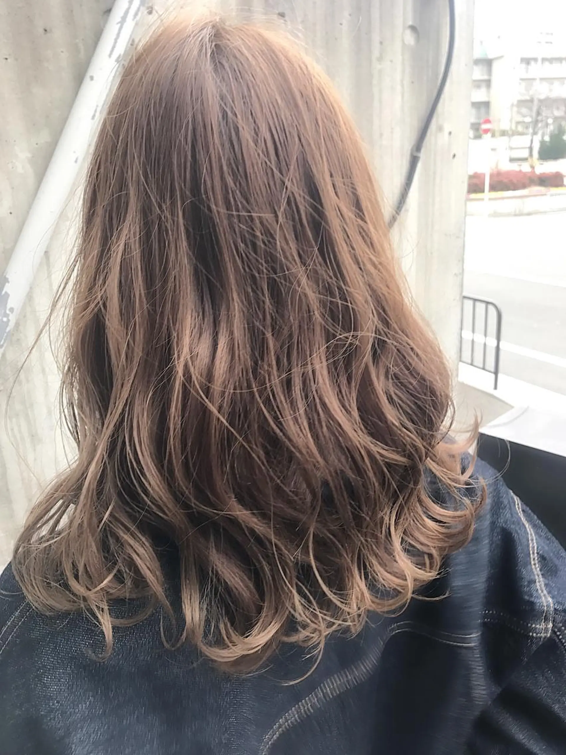 セミロング カラー 土畑 博矢のヘアスタイル