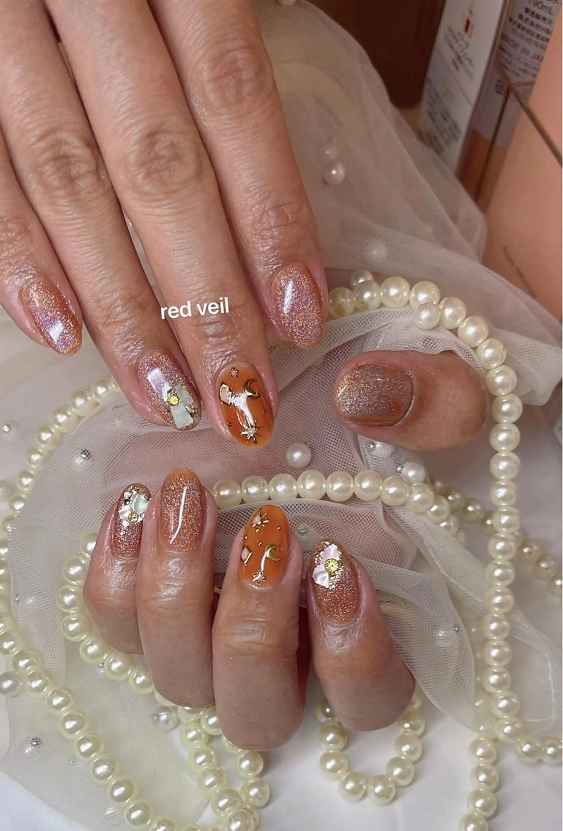 ミディアム ネイル マグネットネイル ハンドネイル 長さ出し専門 nynaのネイルデザイン