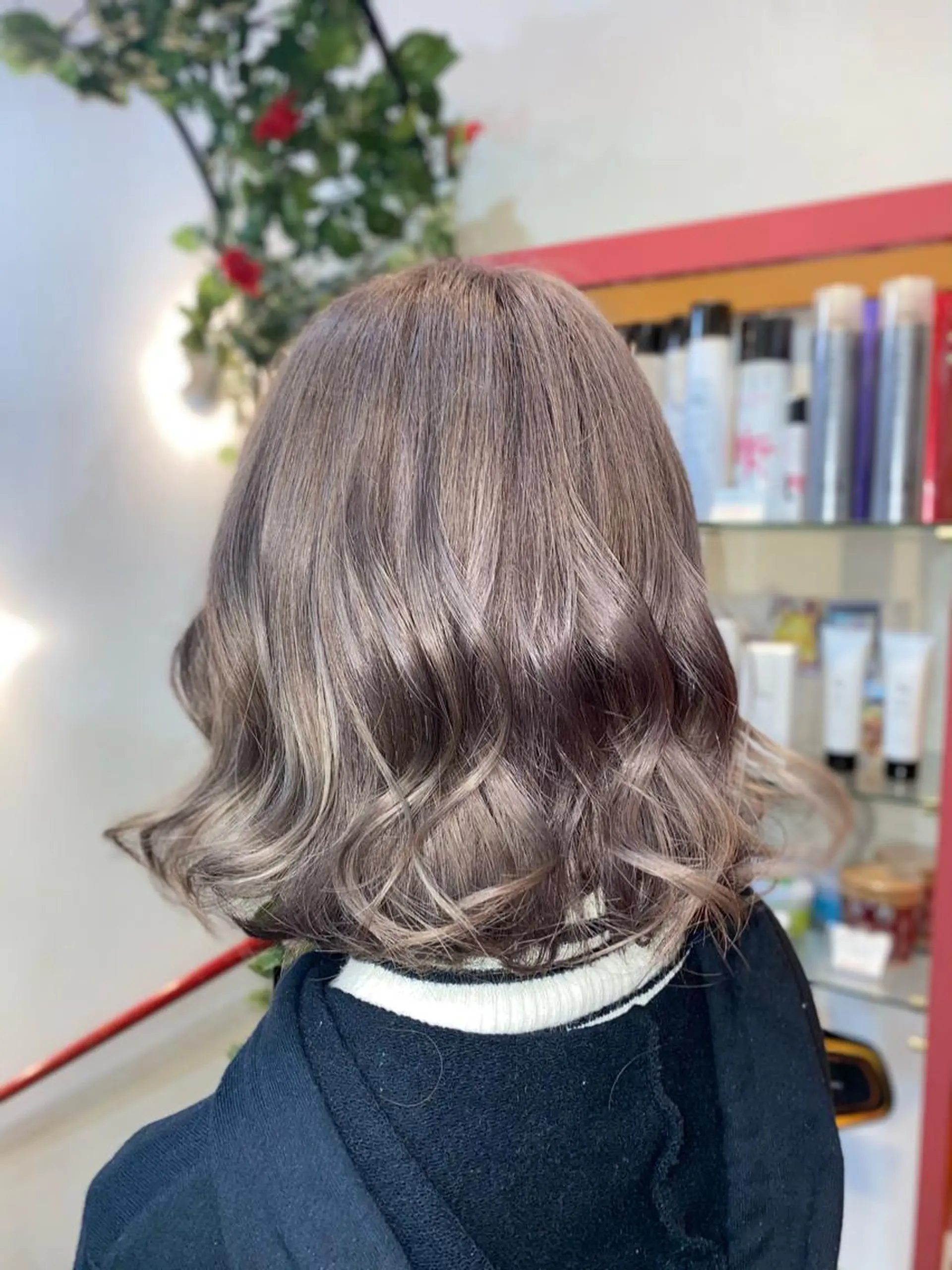 ミディアム アッシュ ヘアカラー ゆぴ☾‪/推しカラー /ハイトーンのヘアスタイル