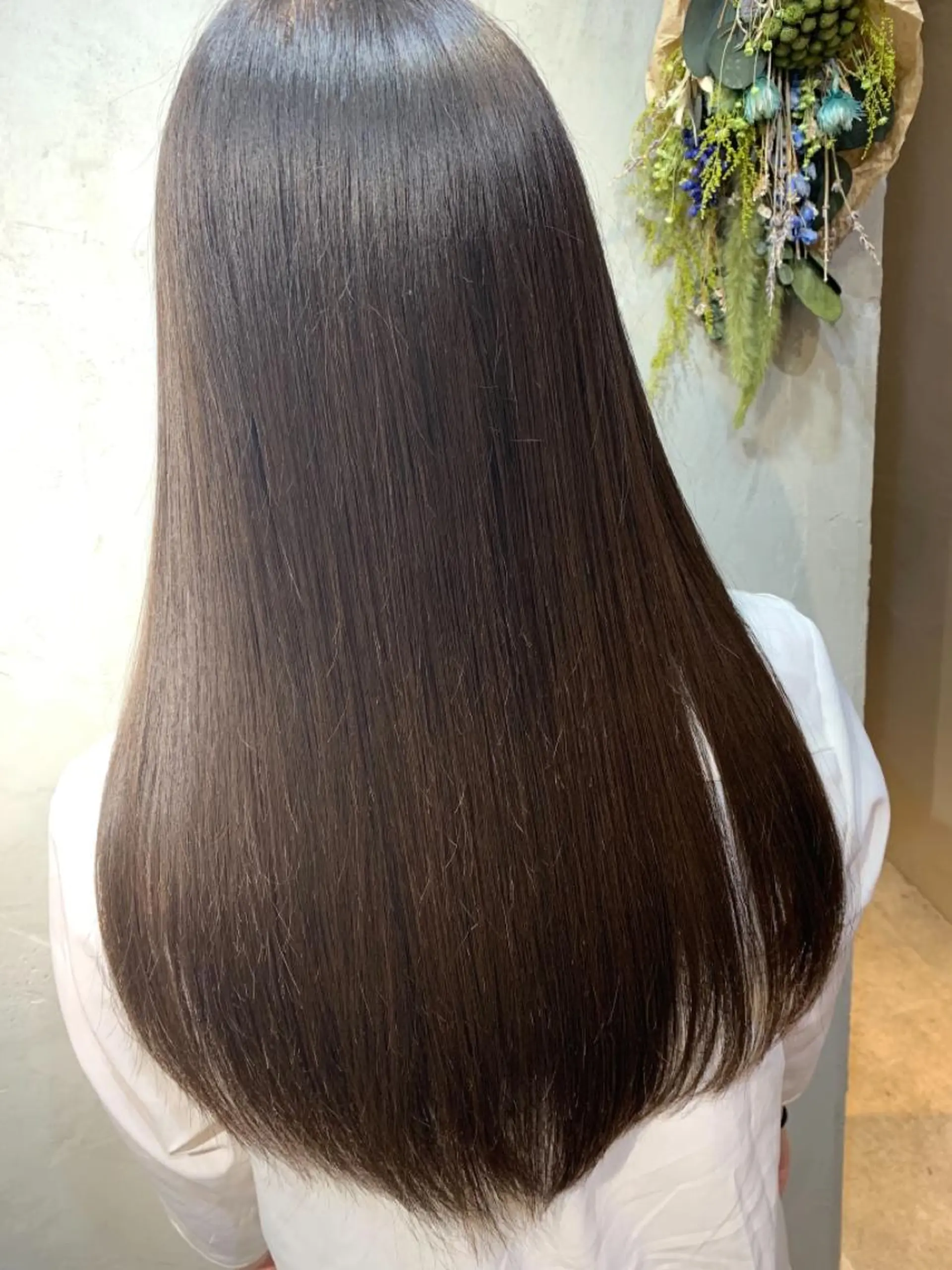 セミロング カット ヘアカラー 縮毛矯正 志木駅1分☆髪質改善 ミニモ限定特別割引✨のヘアスタイル