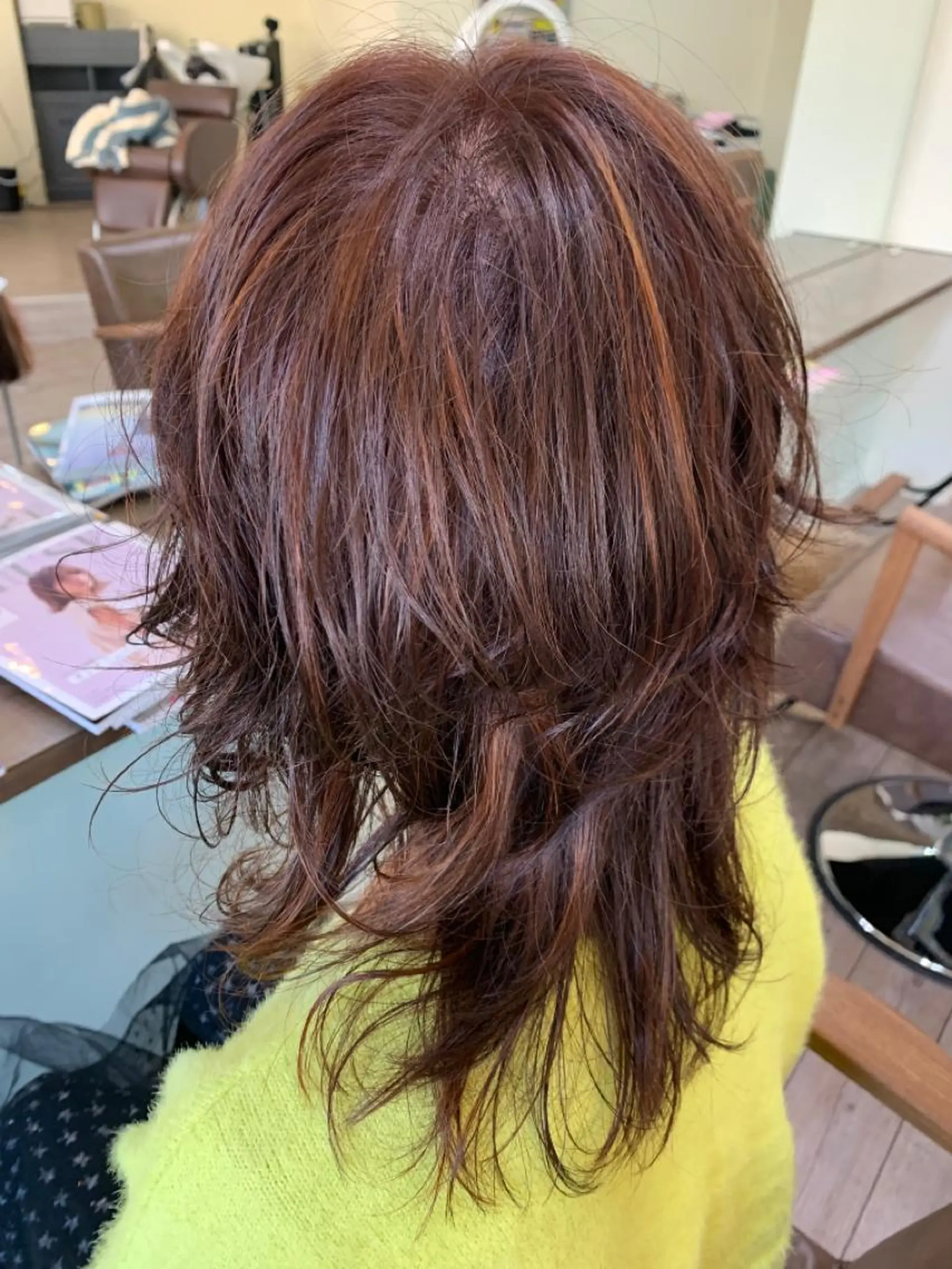 ミディアム カラー カット ヘアカラー トリートメント 鶴見 和美のヘアスタイル