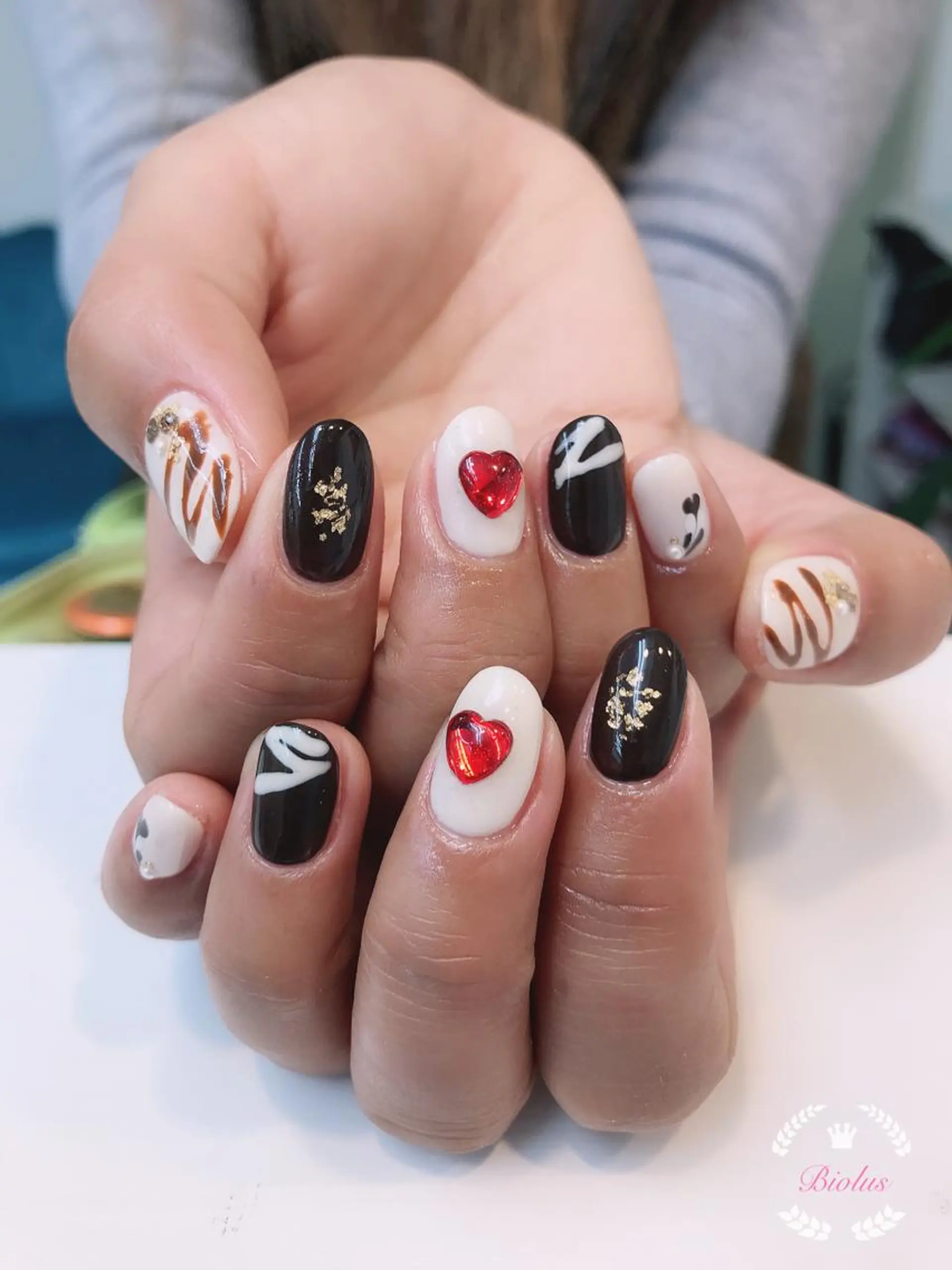 ネイル 持ち込み vimore ネイルサロンのネイルデザイン