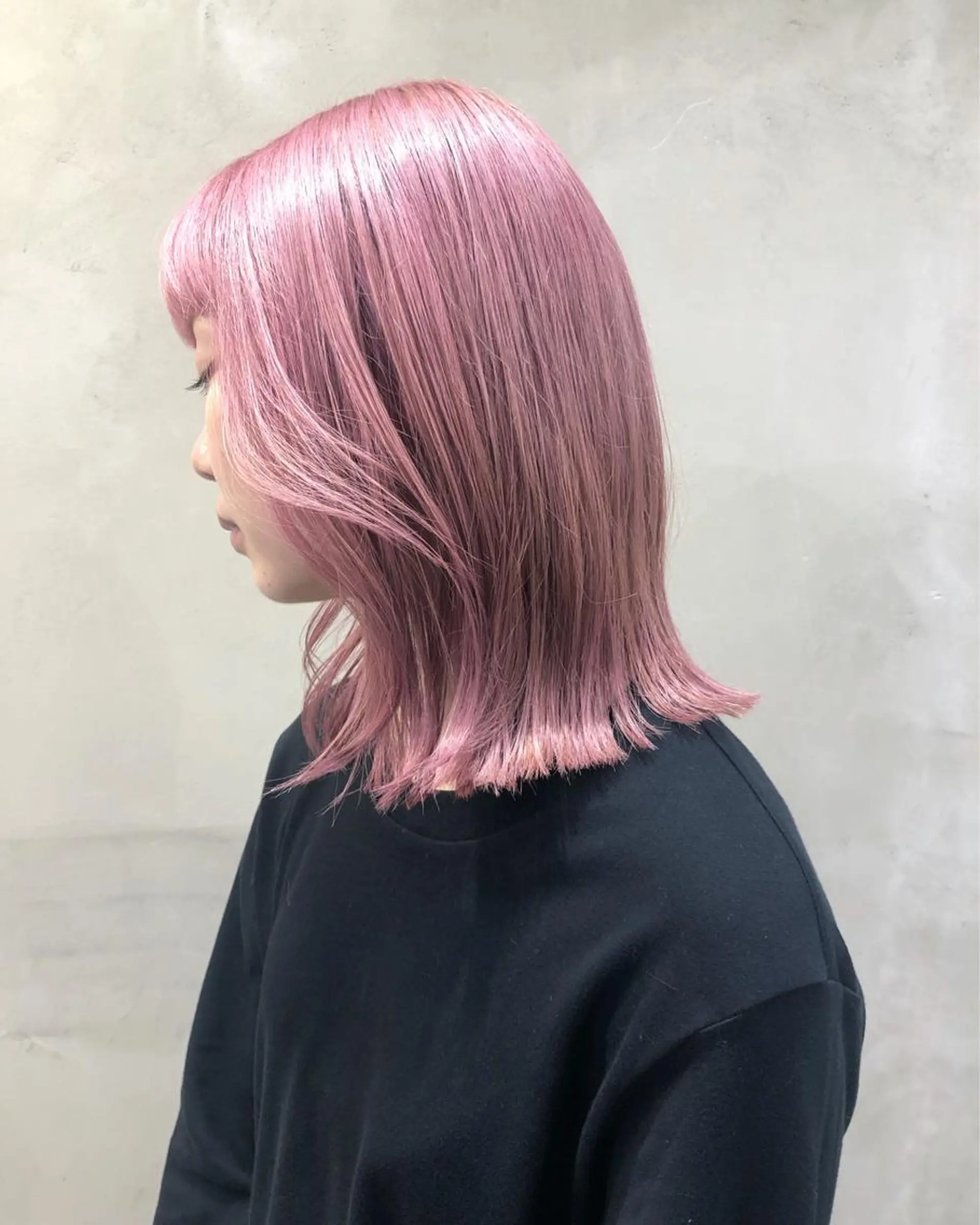 カラー ニシオカ タクヤのヘアスタイル