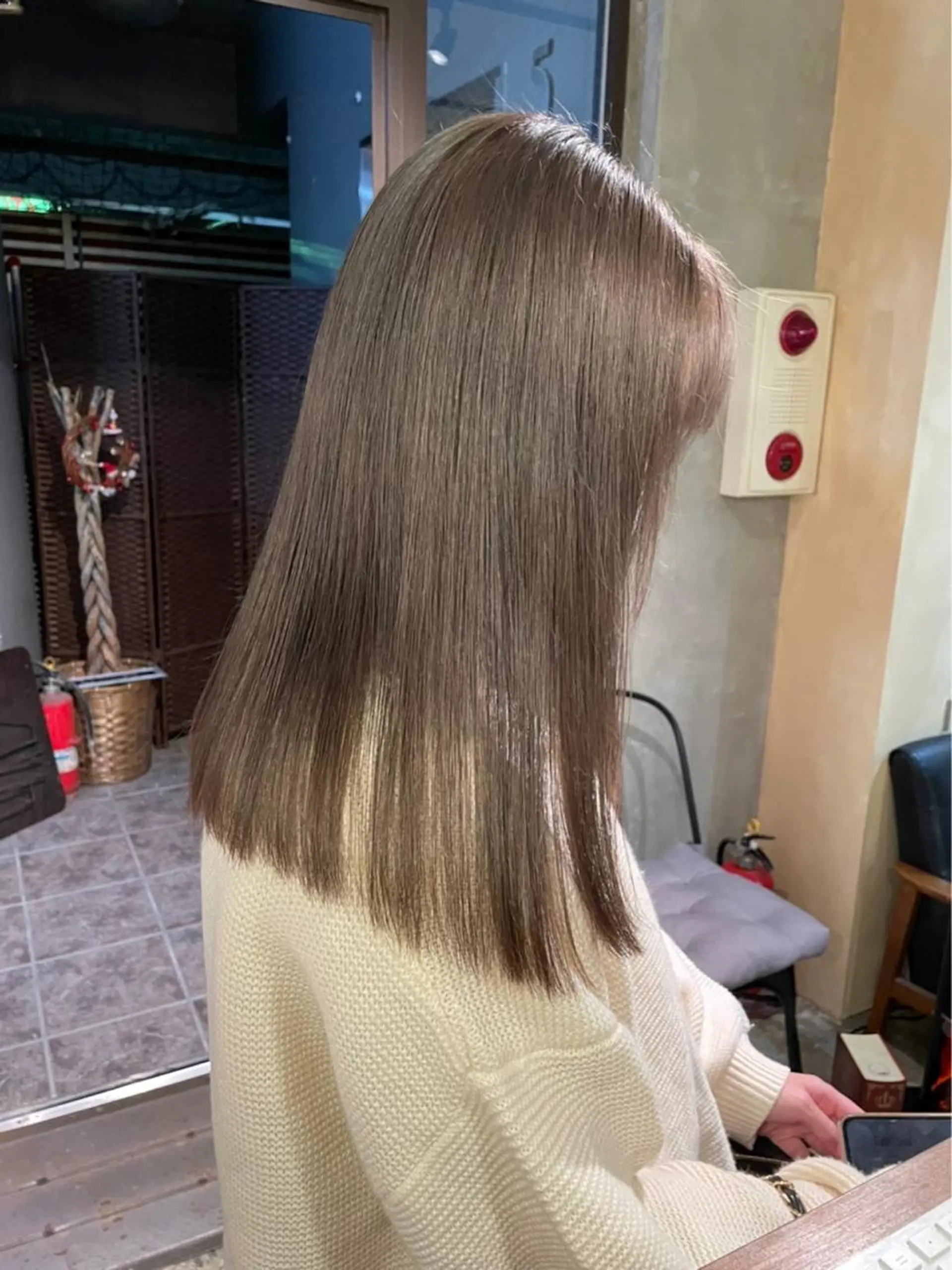 セミロング むらたねね🌻 艶髪🫧韓国ヘアのヘアスタイル