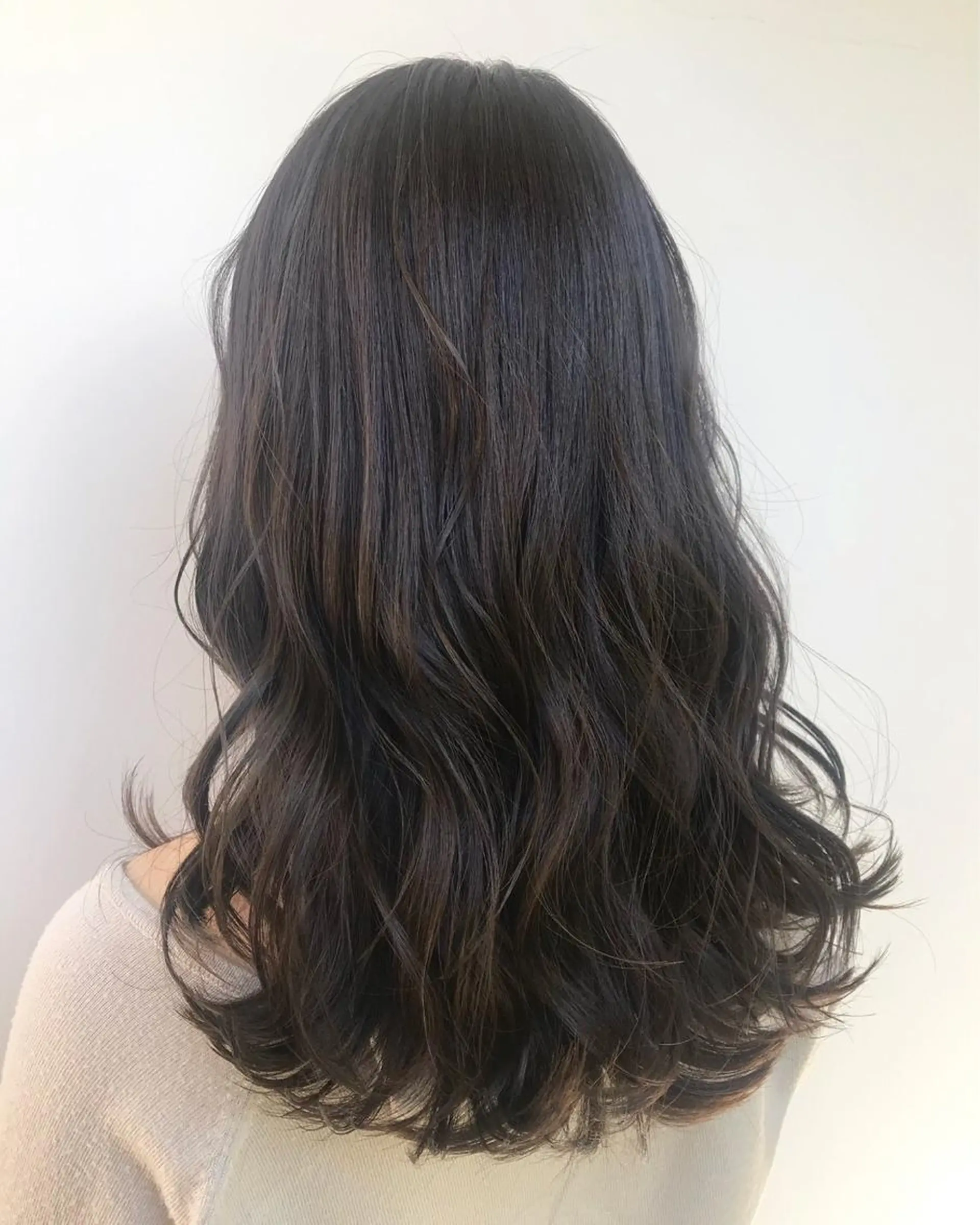 ロング カラー パーマ ヘアアレンジ メンズ キッズ ネイル マツエク・マツパ 女性専用サロン梅田 髪質改善カラーakiのヘアスタイル