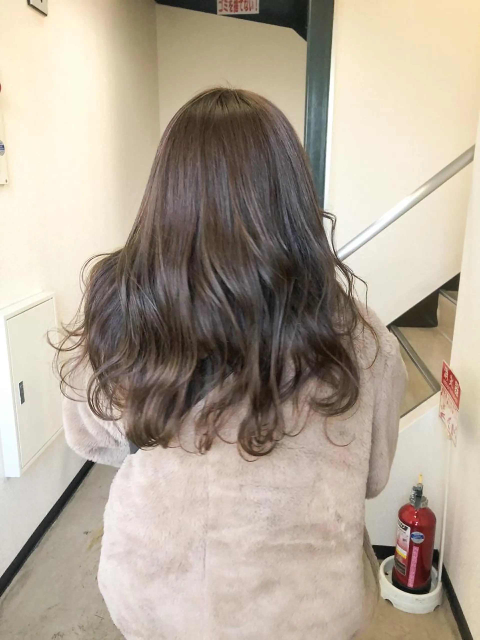 セミロング カラー ベージュカラー 透明感カラー ピンクカラー ピンクベージュ ヘアカラー トリートメント 水野 雪 /パーマ/暖色カラーのヘアスタイル