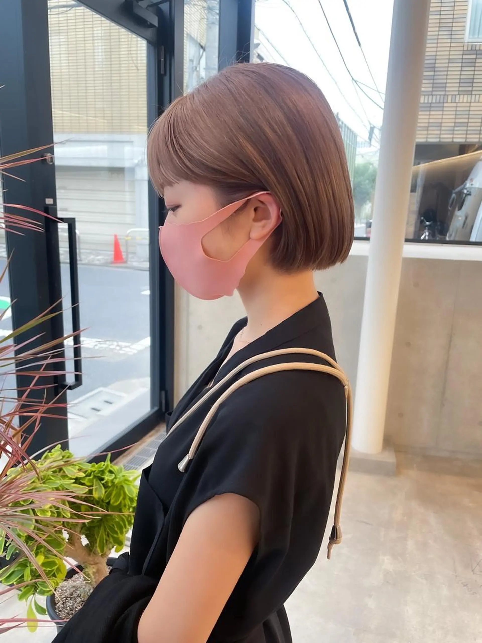 ショート カラー ヘアアレンジ ミニボブ/ブリーチ 🌈MISATOのヘアスタイル