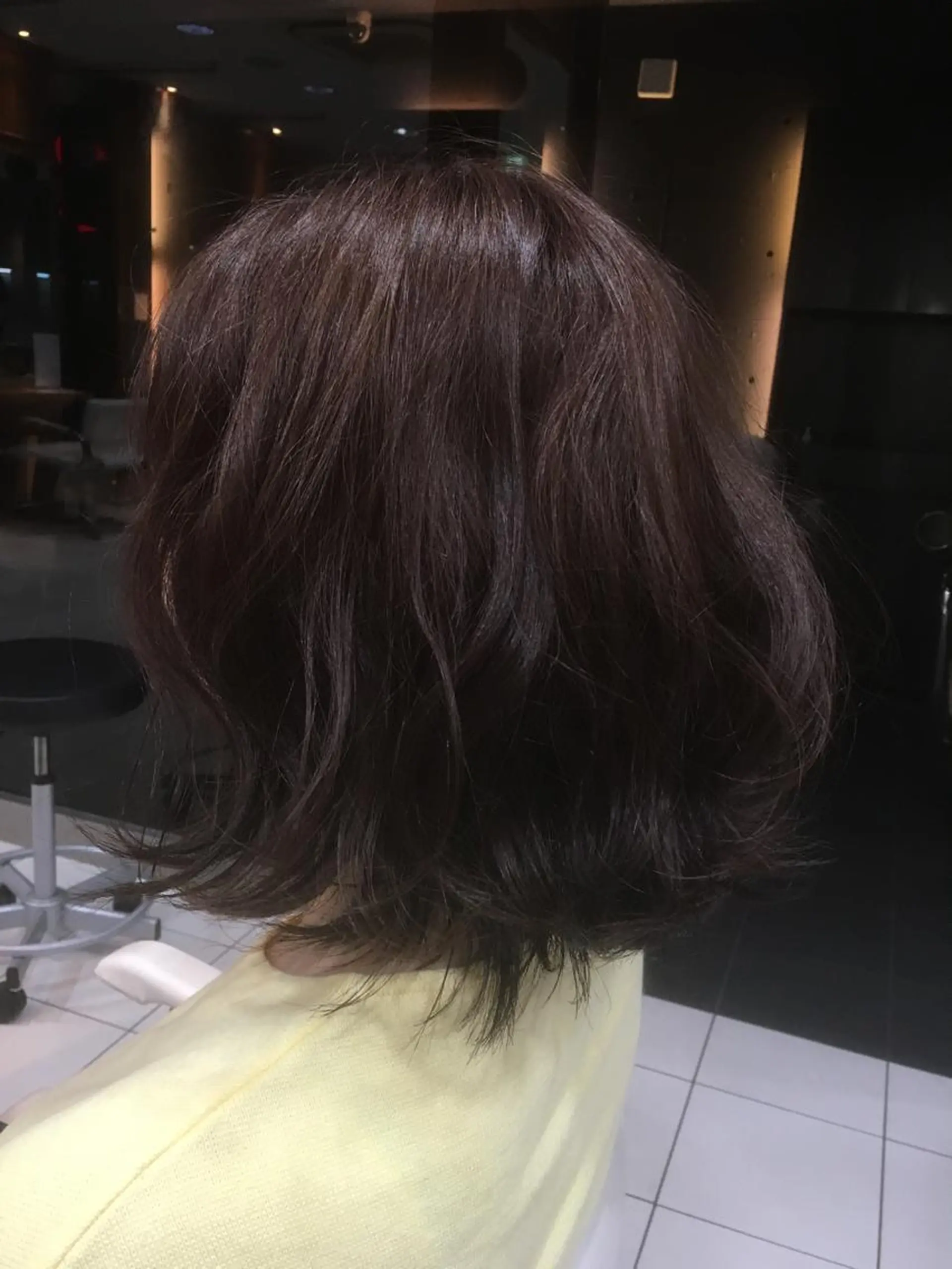 ショート カラー 白髪ぼかしハイライト 柳川拓哉のヘアスタイル